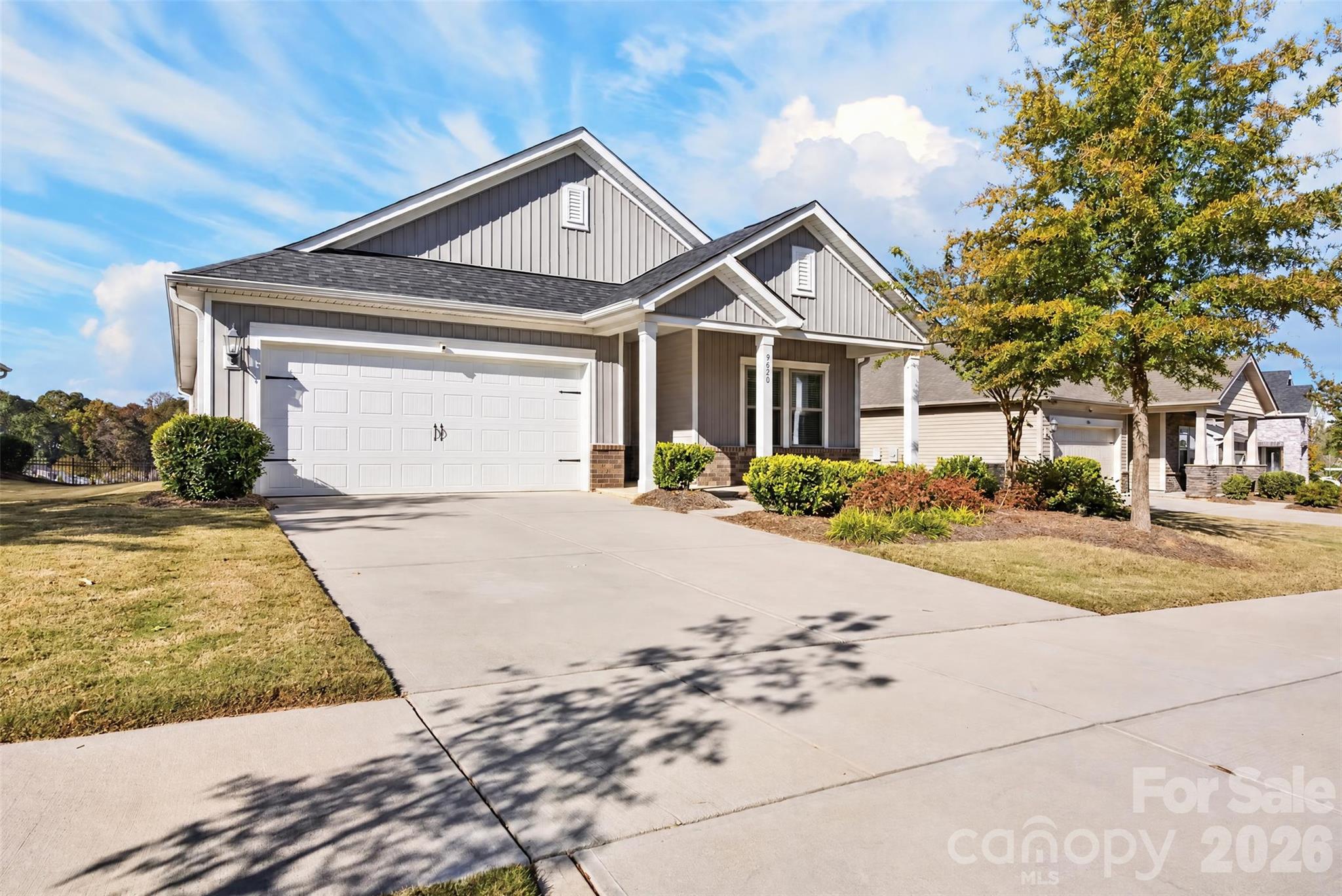 Single Family Residence at 9620 Festival Way, Charlotte, photo 2 of 31