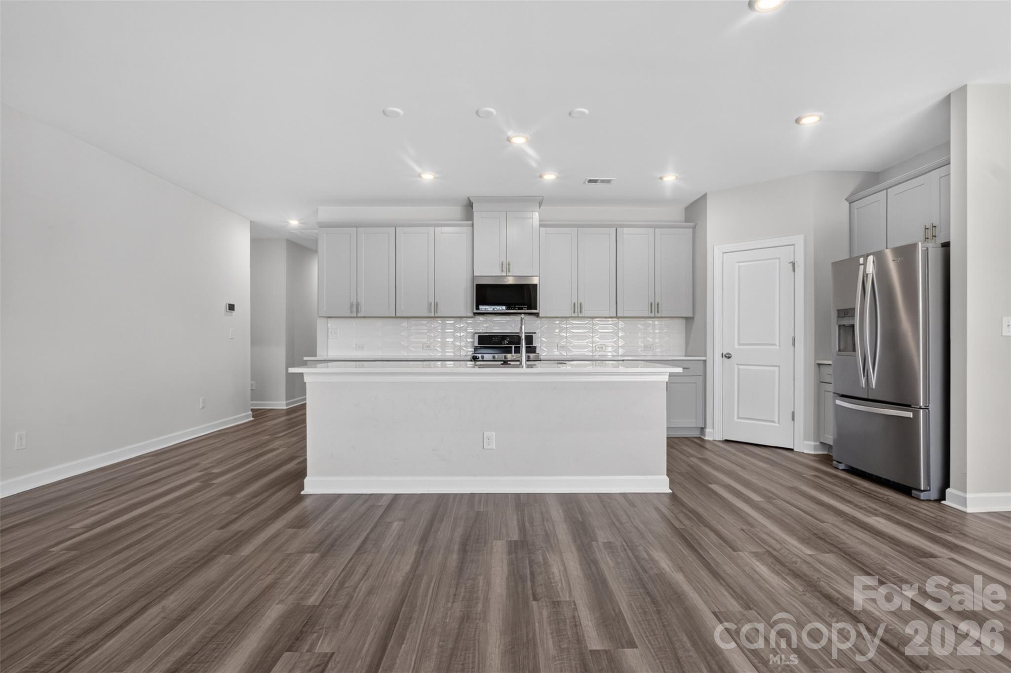 Single Family Residence at 9620 Festival Way, Charlotte, photo 4 of 31