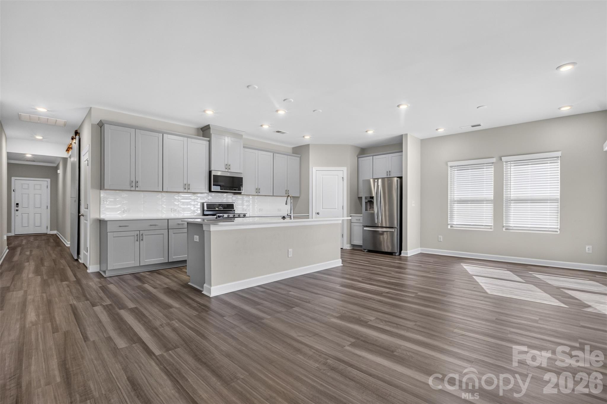 Single Family Residence at 9620 Festival Way, Charlotte, photo 5 of 31