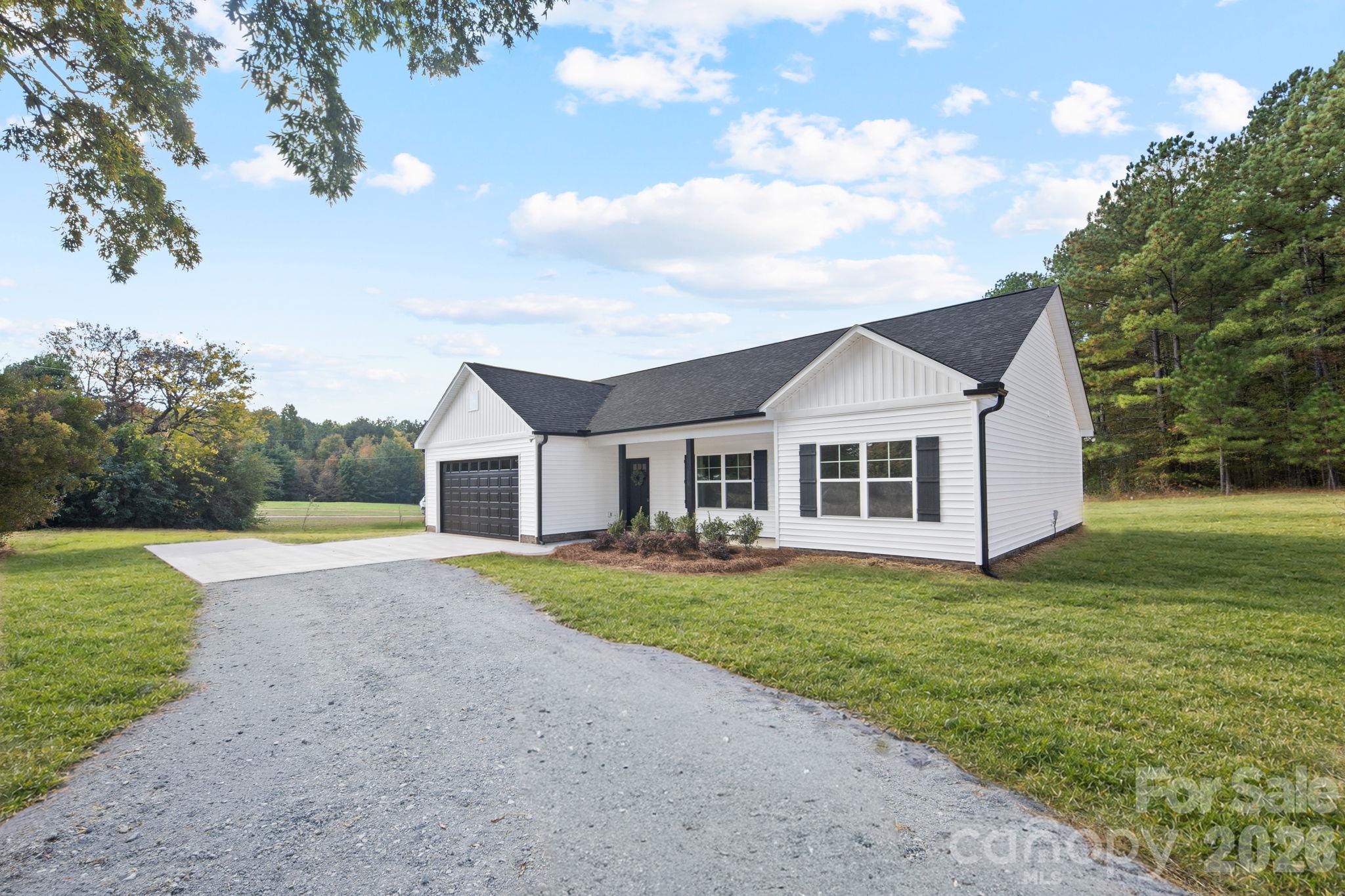 Single Family Residence at 8279 Smith Road, Kannapolis
