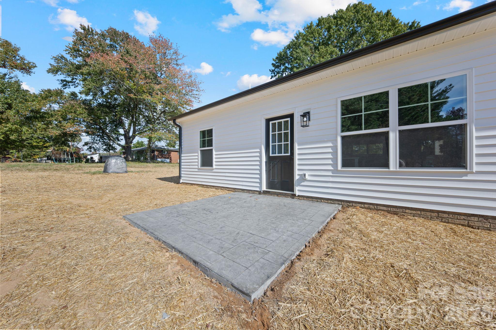 Single Family Residence at 8279 Smith Road, Kannapolis, photo 25 of 26