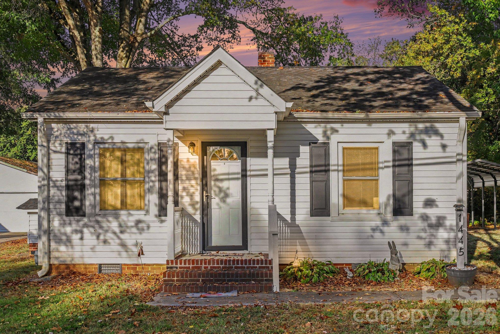 1445 Midlake Road