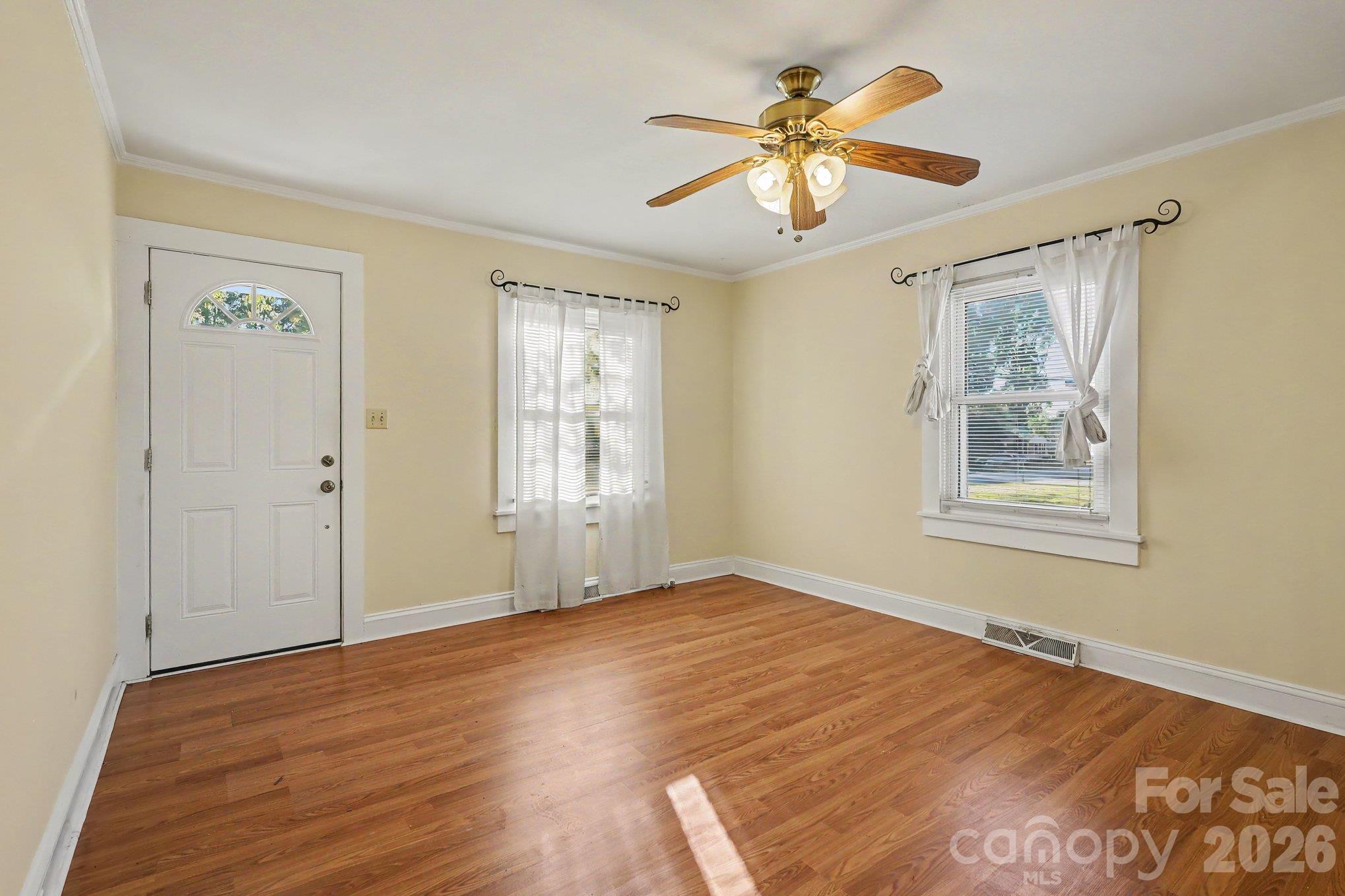 Single Family Residence at 1445 Midlake Road, Kannapolis, photo 4 of 31