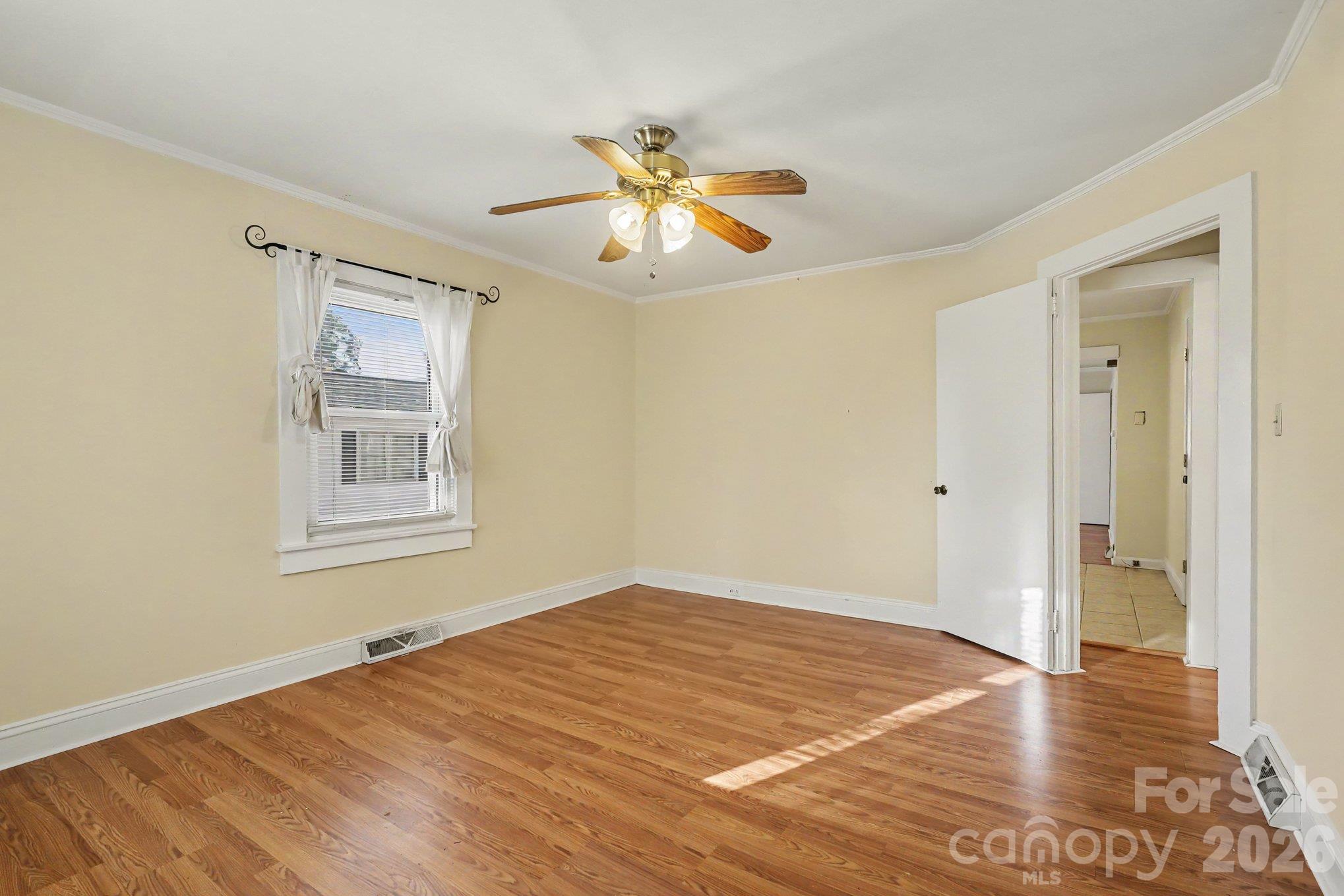 Single Family Residence at 1445 Midlake Road, Kannapolis, photo 7 of 31