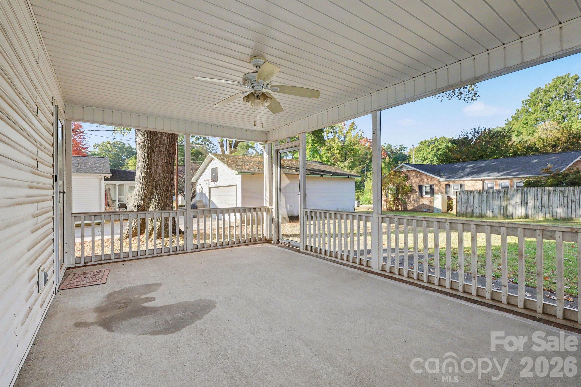 Single Family Residence at 1445 Midlake Road, Kannapolis, photo 19 of 31