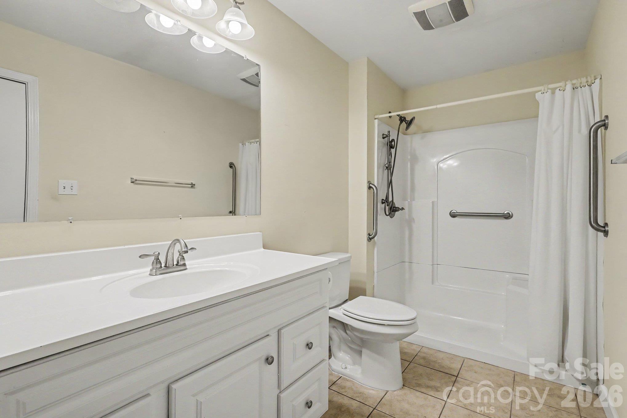 Single Family Residence at 1445 Midlake Road, Kannapolis, photo 20 of 31