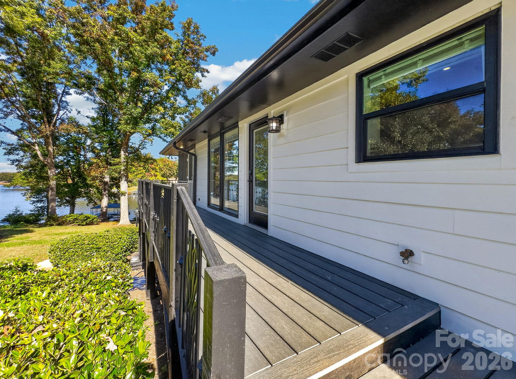 Single Family Residence at 120 Lake Bowen Drive, Inman, photo 3 of 48
