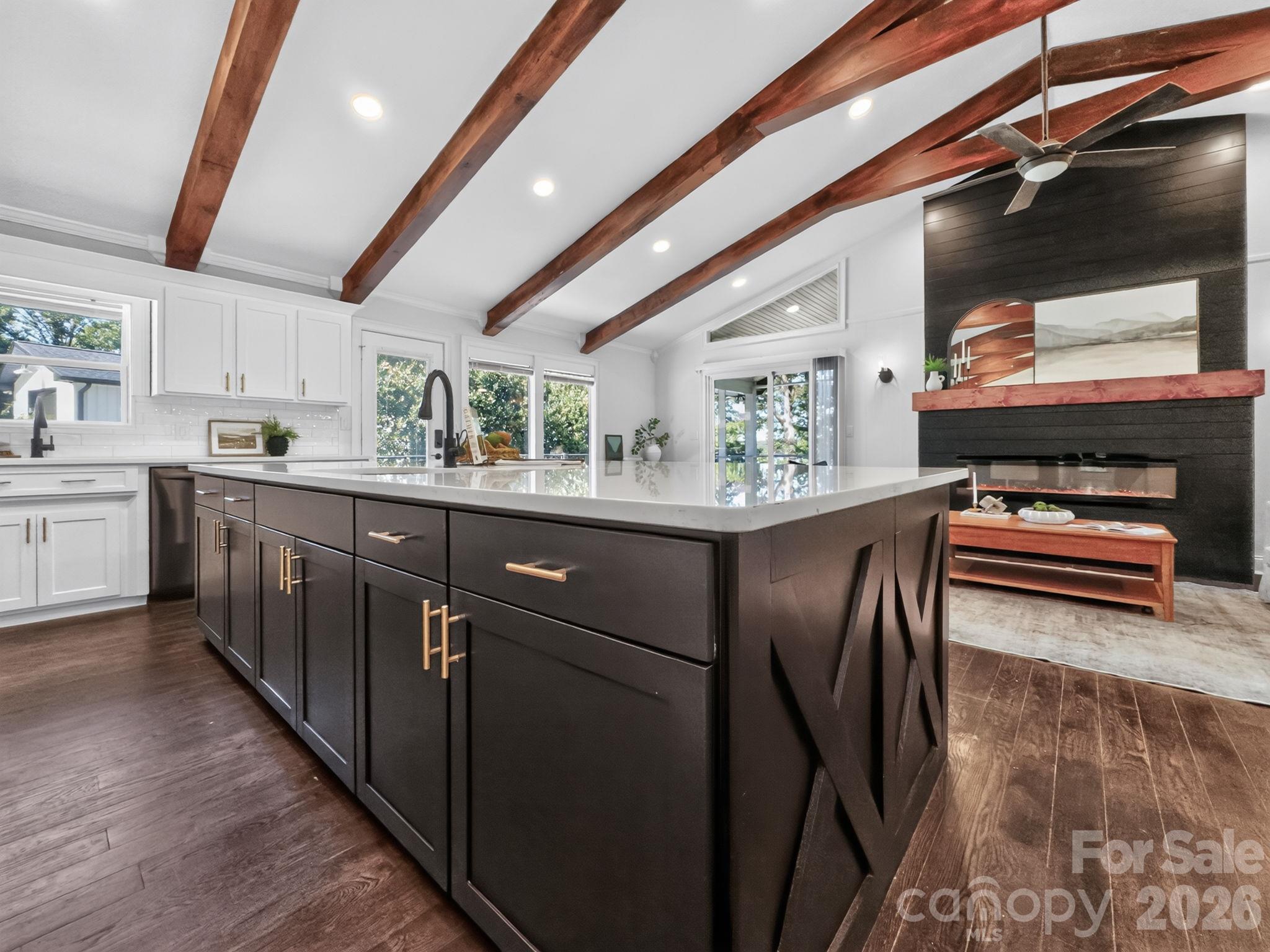 Single Family Residence at 120 Lake Bowen Drive, Inman, photo 11 of 48