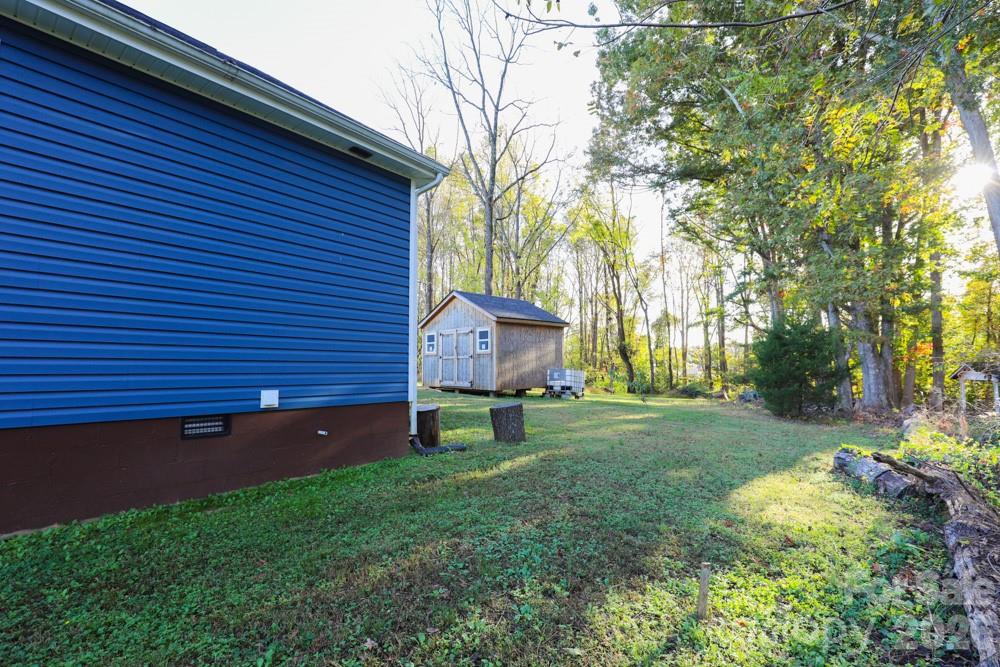 Single Family Residence at 103 Highlander Street, Morganton, photo 6 of 30