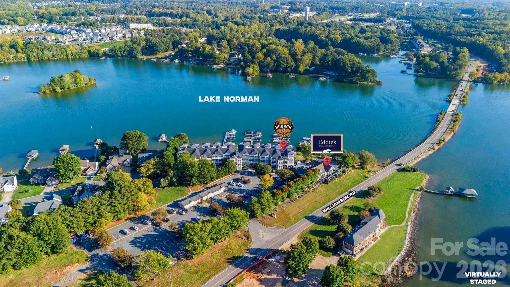 Community boat ramp and lake access lot nearby - 105 Brockway Drive, Mooresville