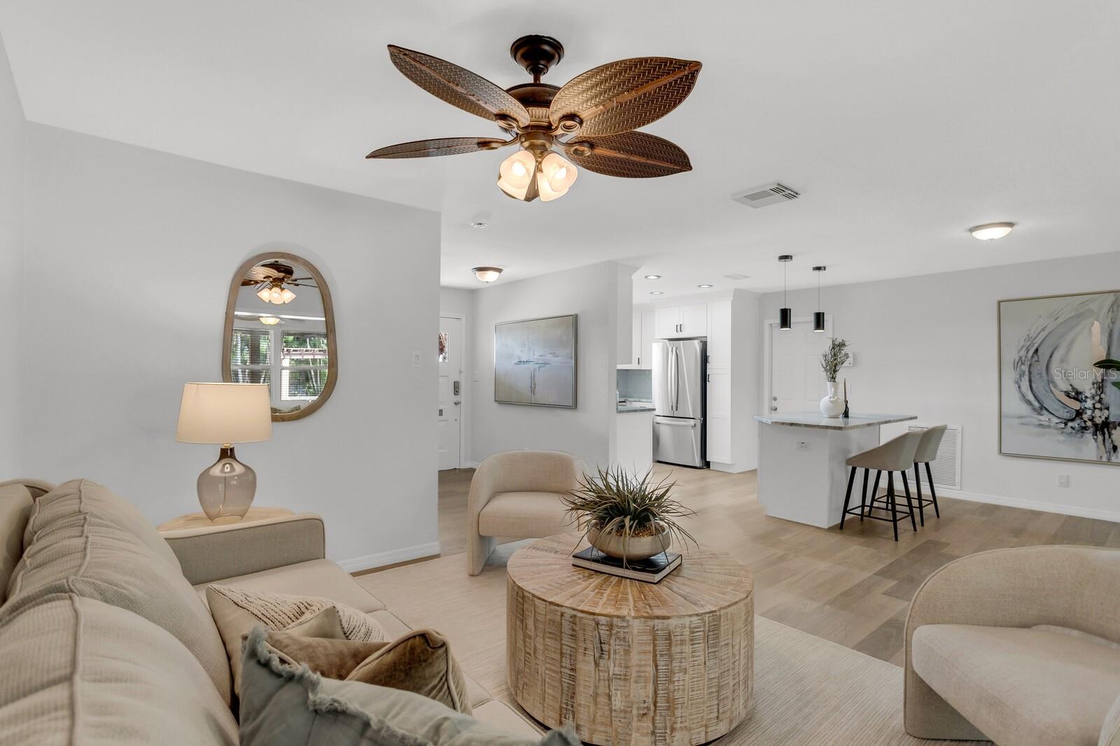 Single Family Residence at 3935 W EDEN ROC CIR, TAMPA, photo 10 of 76