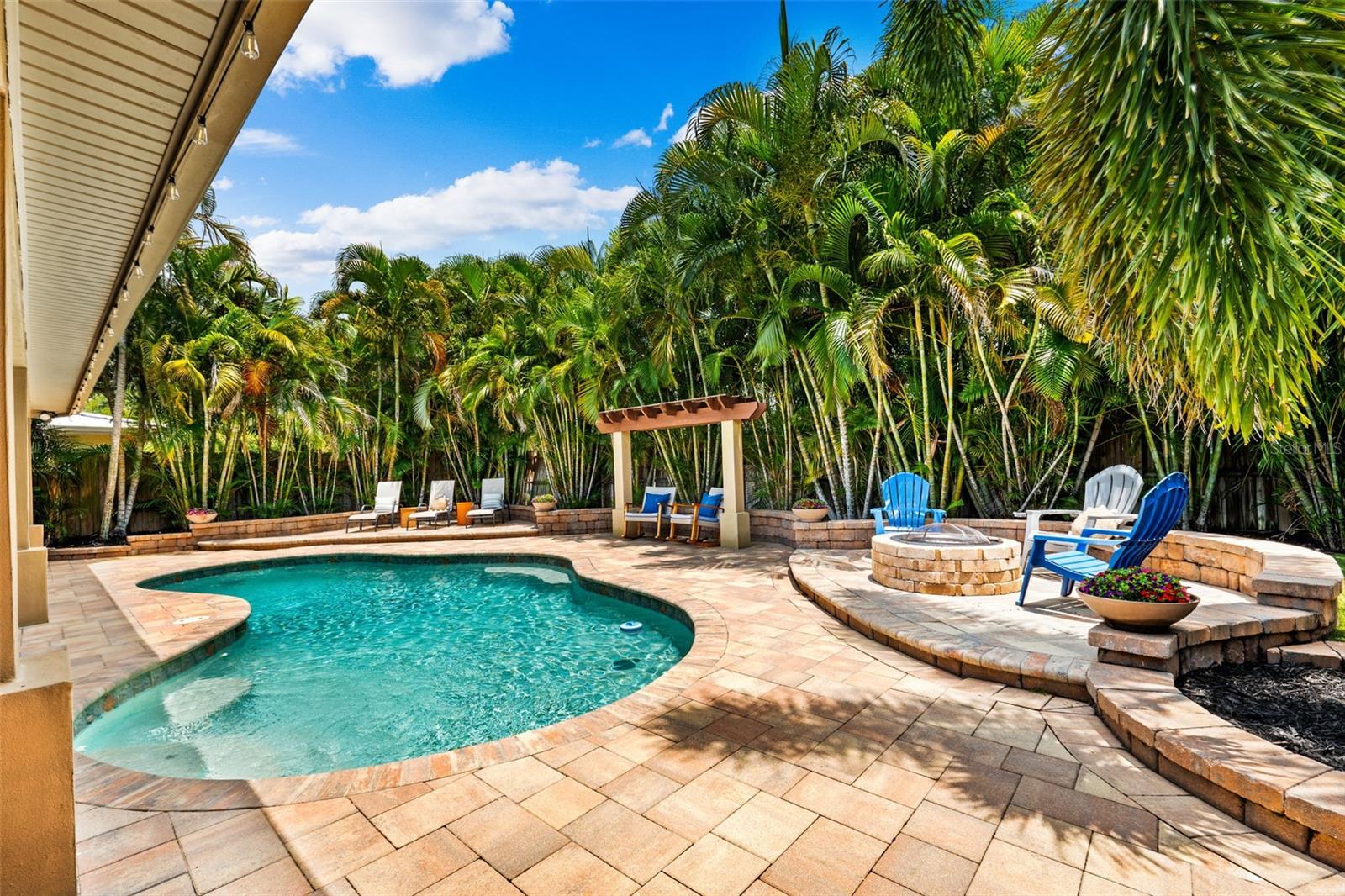 Single Family Residence at 3935 W EDEN ROC CIR, TAMPA, photo 29 of 76