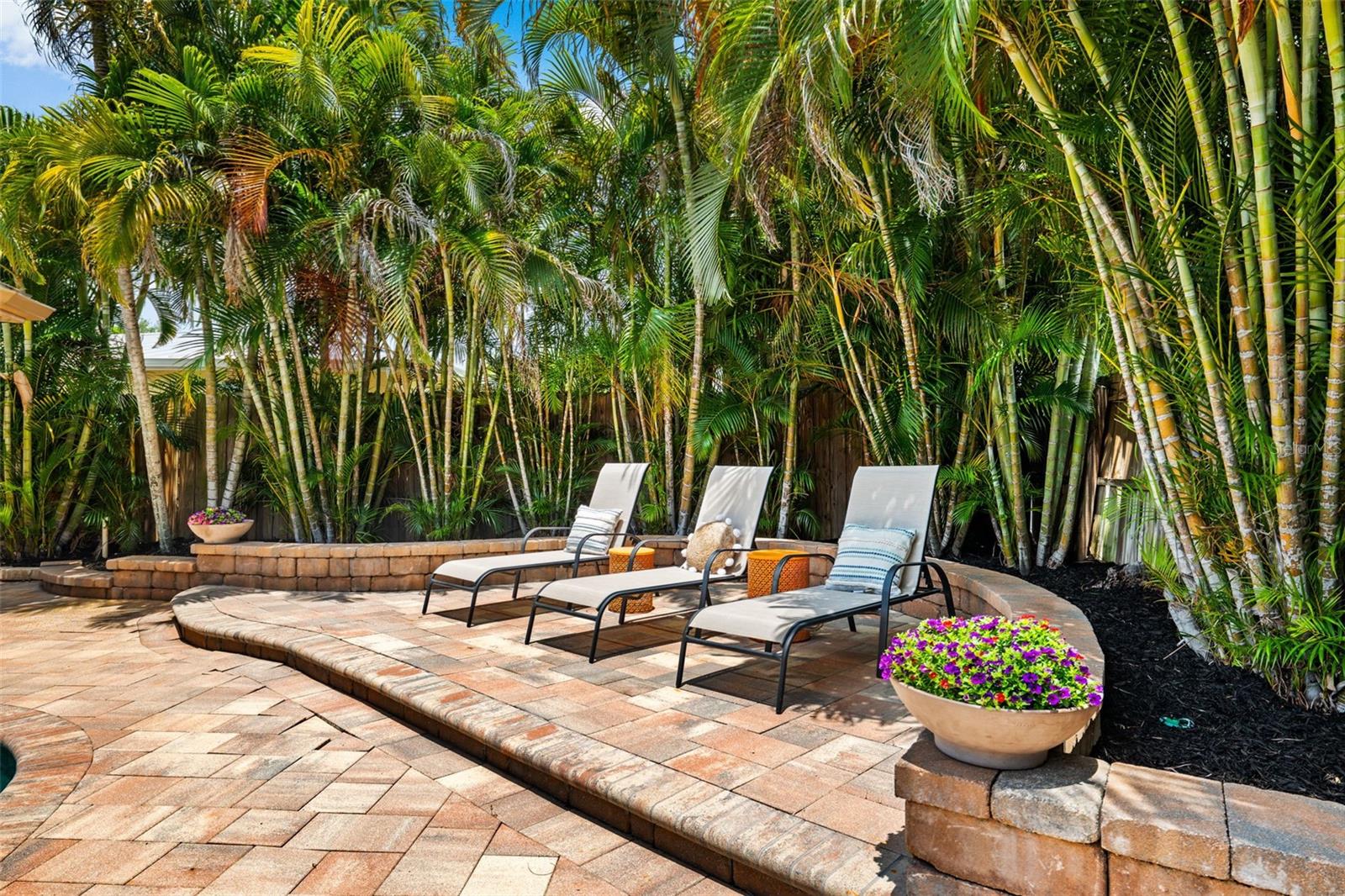 Single Family Residence at 3935 W EDEN ROC CIR, TAMPA, photo 31 of 76