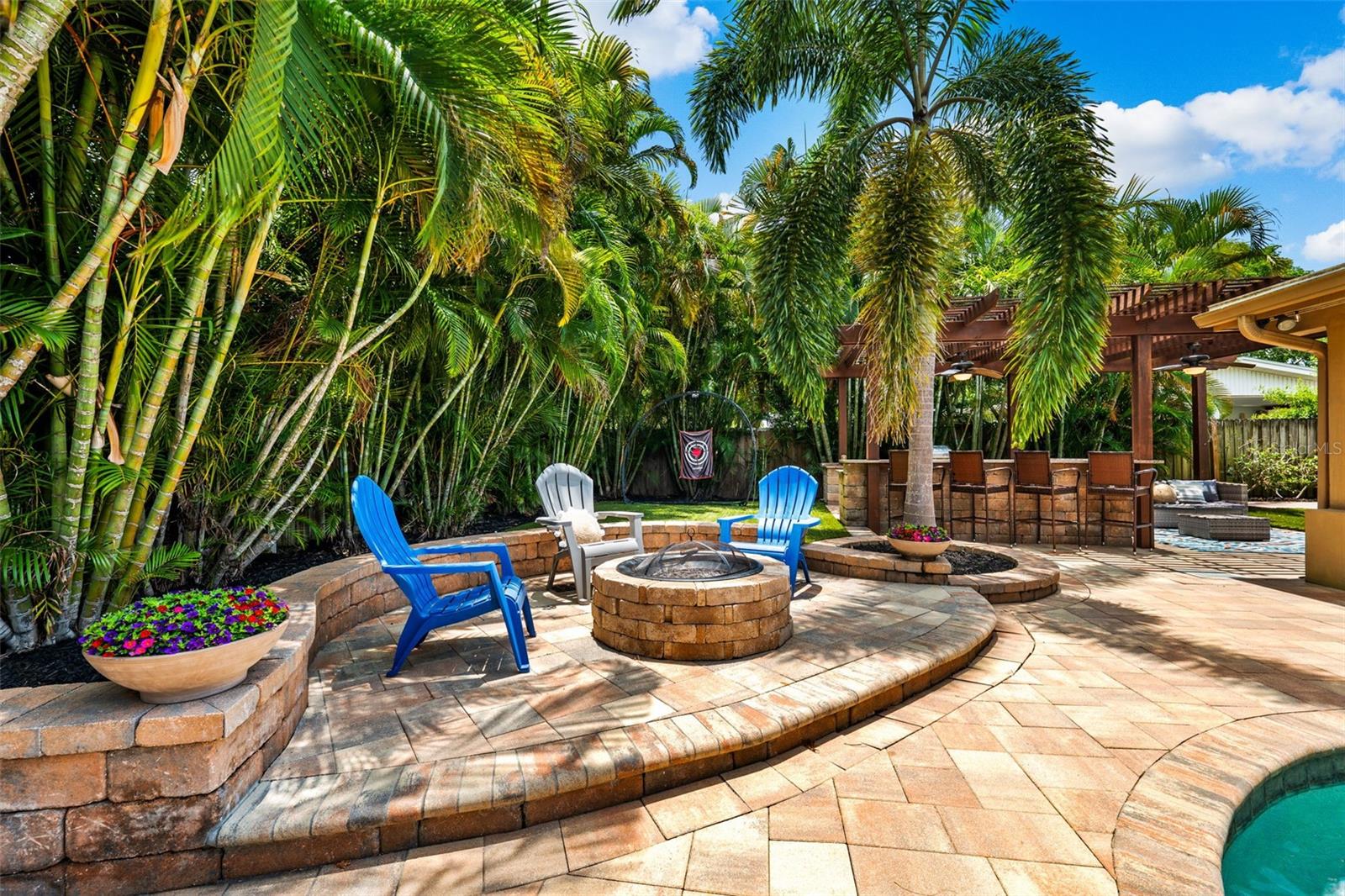 Single Family Residence at 3935 W EDEN ROC CIR, TAMPA, photo 33 of 76