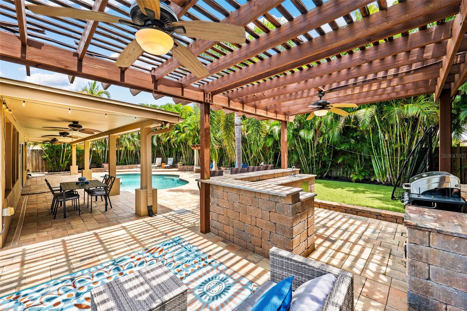 Single Family Residence at 3935 W EDEN ROC CIR, TAMPA, photo 35 of 76