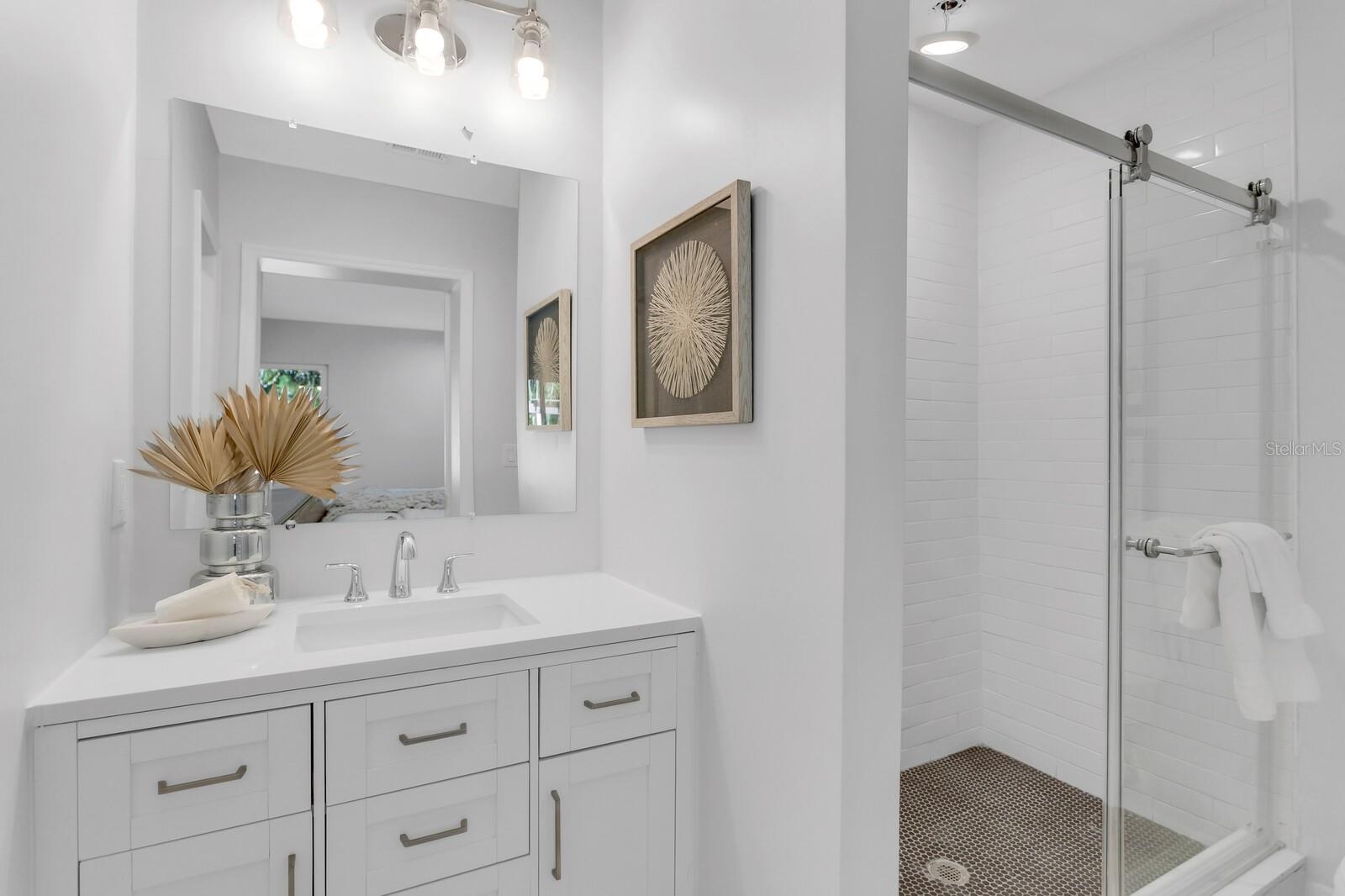 Single Family Residence at 3935 W EDEN ROC CIR, TAMPA, photo 52 of 76