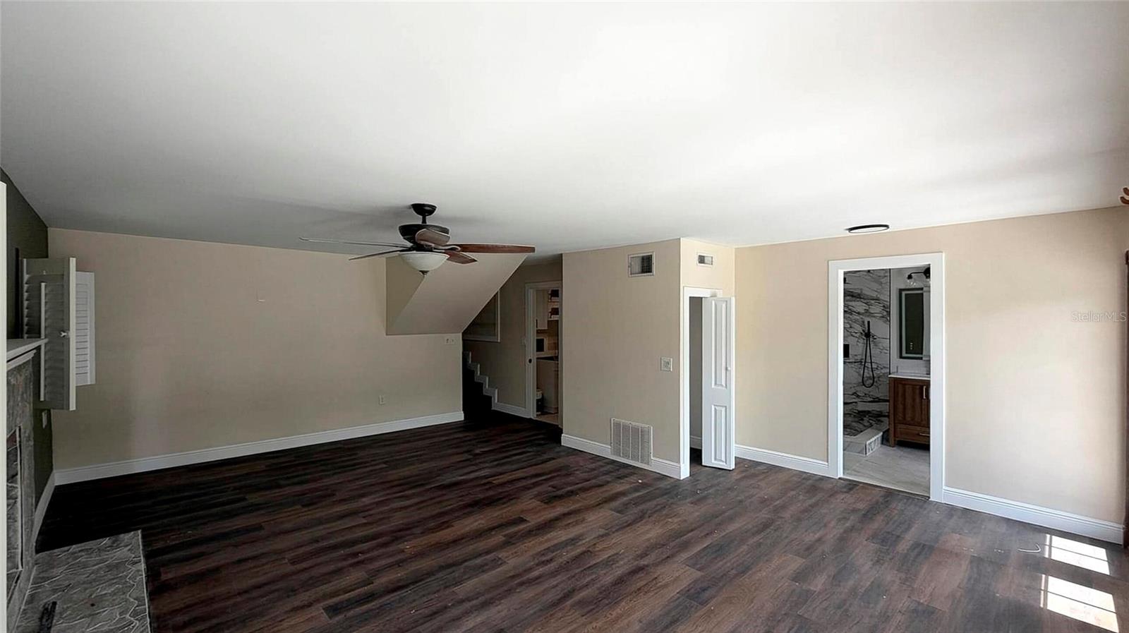 Single Family Residence at 328 W COMANCHE AVE, TAMPA, photo 5 of 17