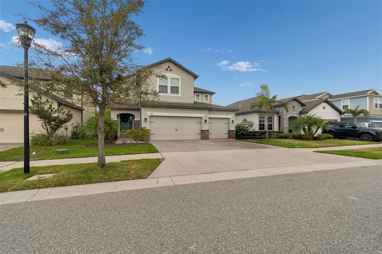 Single Family Residence at 11512 NAVEL ORANGE WAY, TAMPA, photo 2 of 46