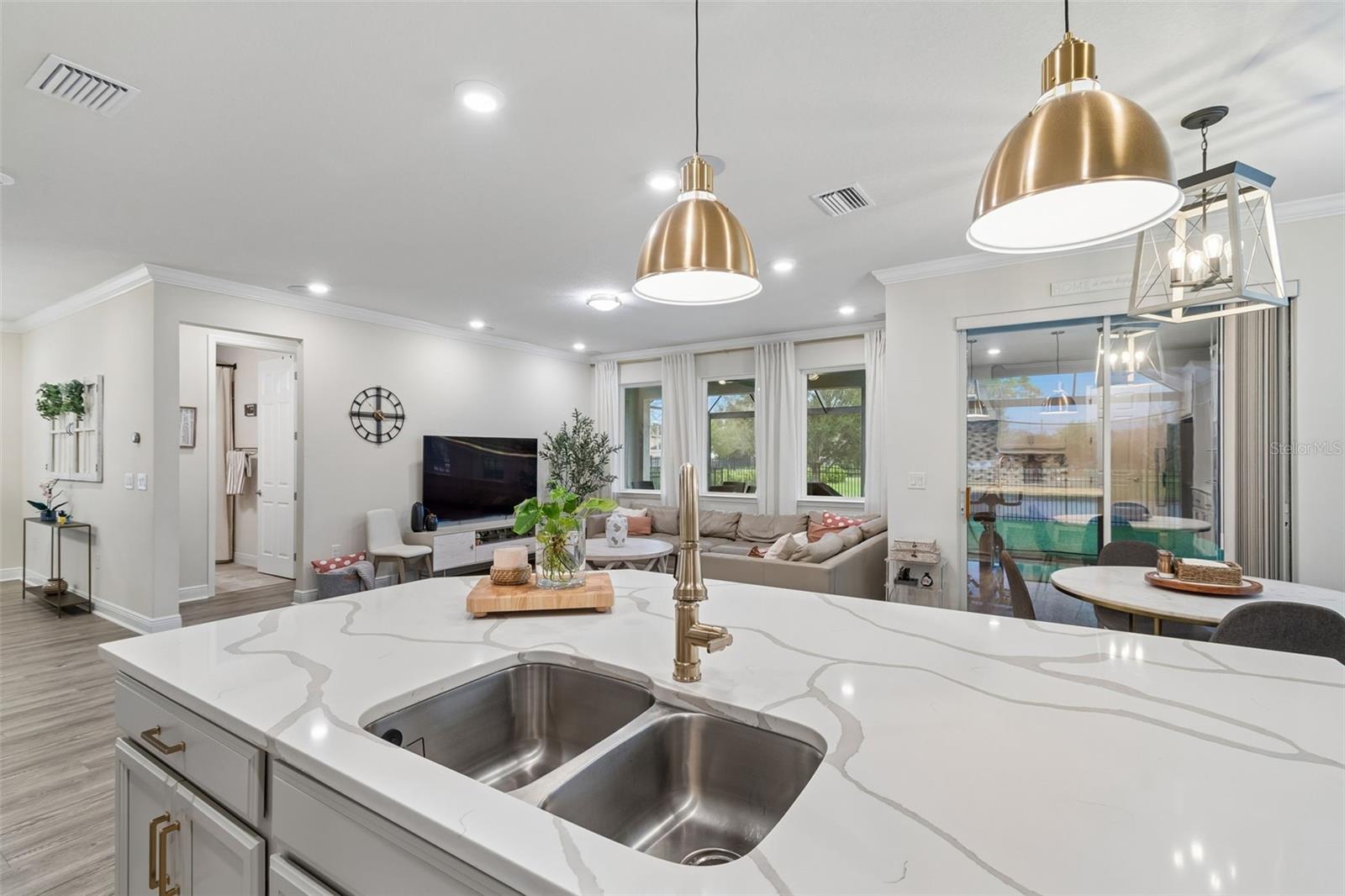 Single Family Residence at 11512 NAVEL ORANGE WAY, TAMPA, photo 14 of 46