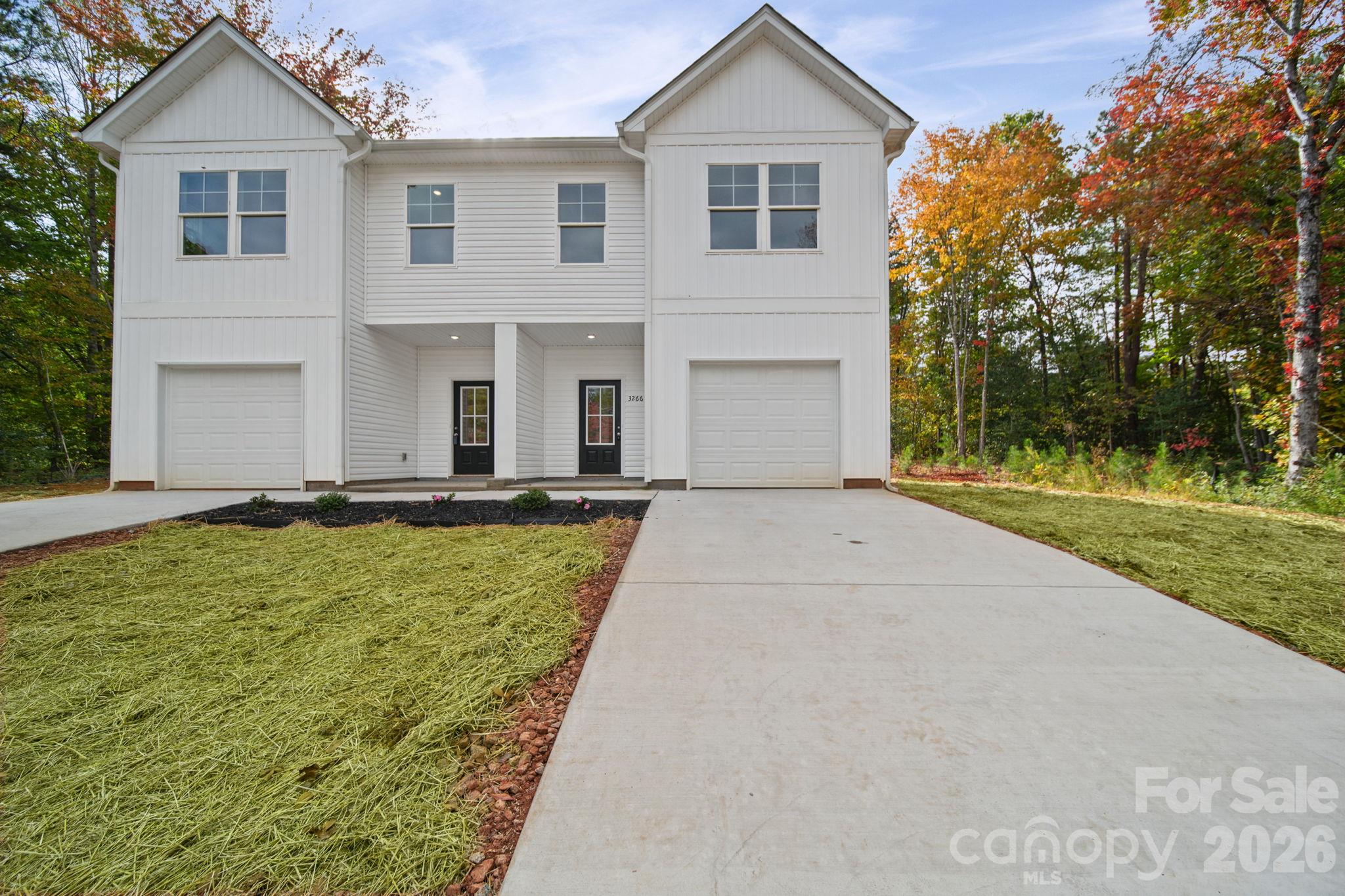 3266-3270 Loop Road