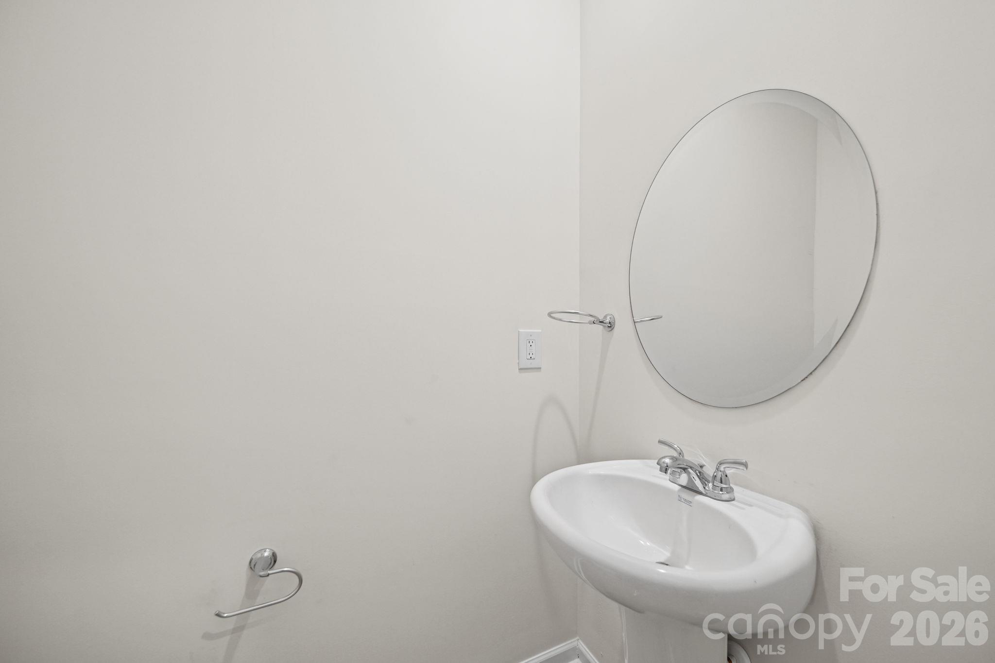 Powder Room - 3266-3270 Loop Road, Lincolnton