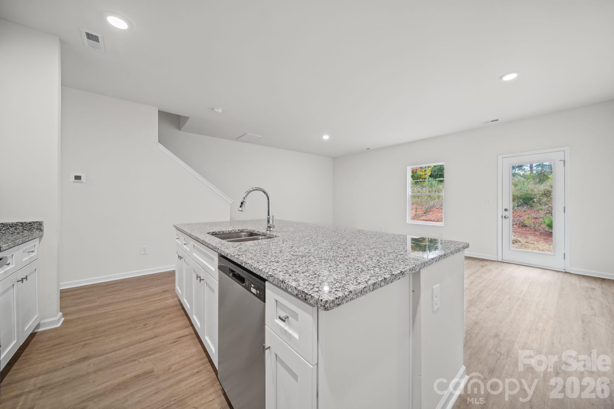 Kitchen - 3266-3270 Loop Road, Lincolnton