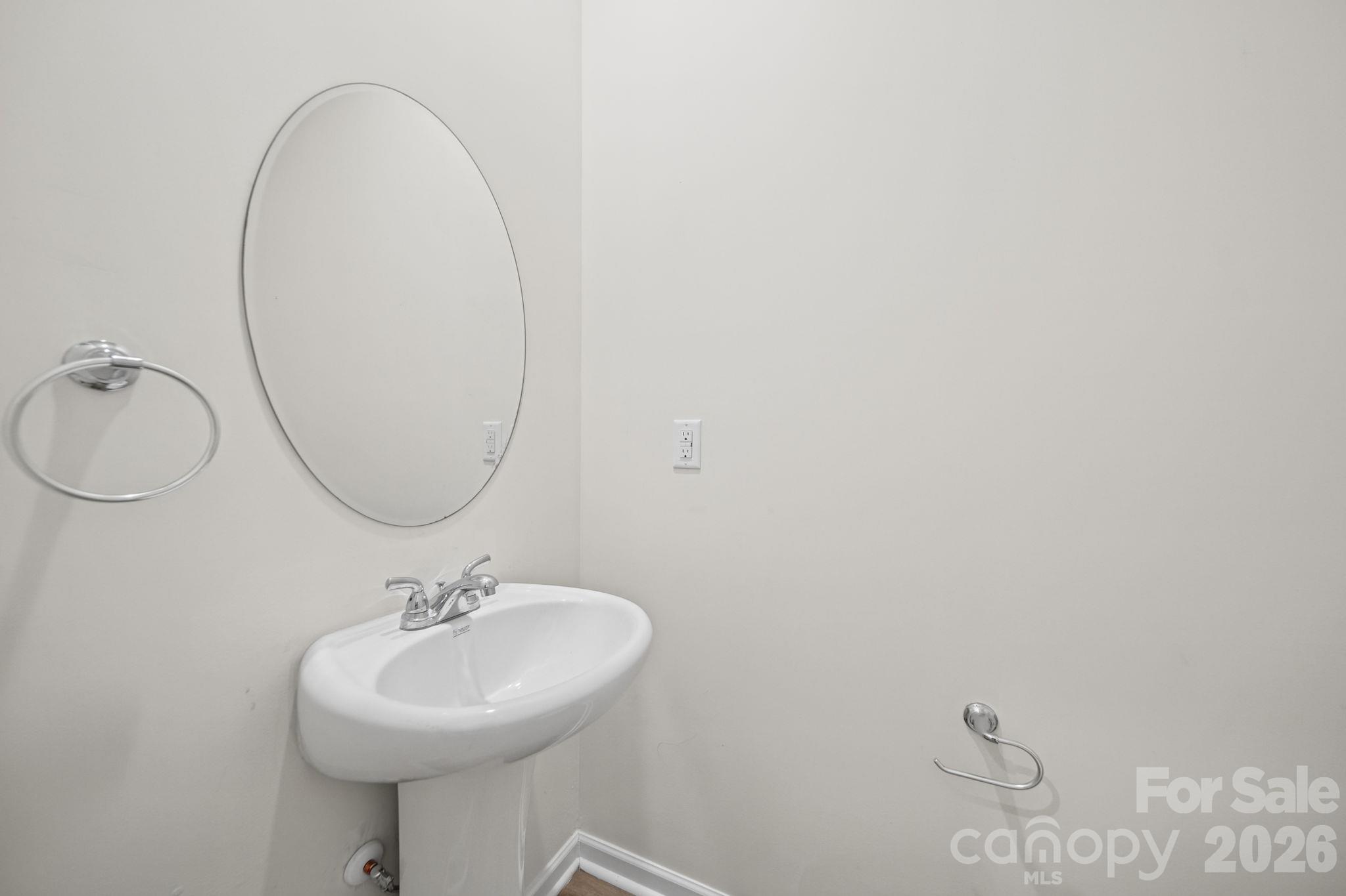 Powder Room - 3266-3270 Loop Road, Lincolnton