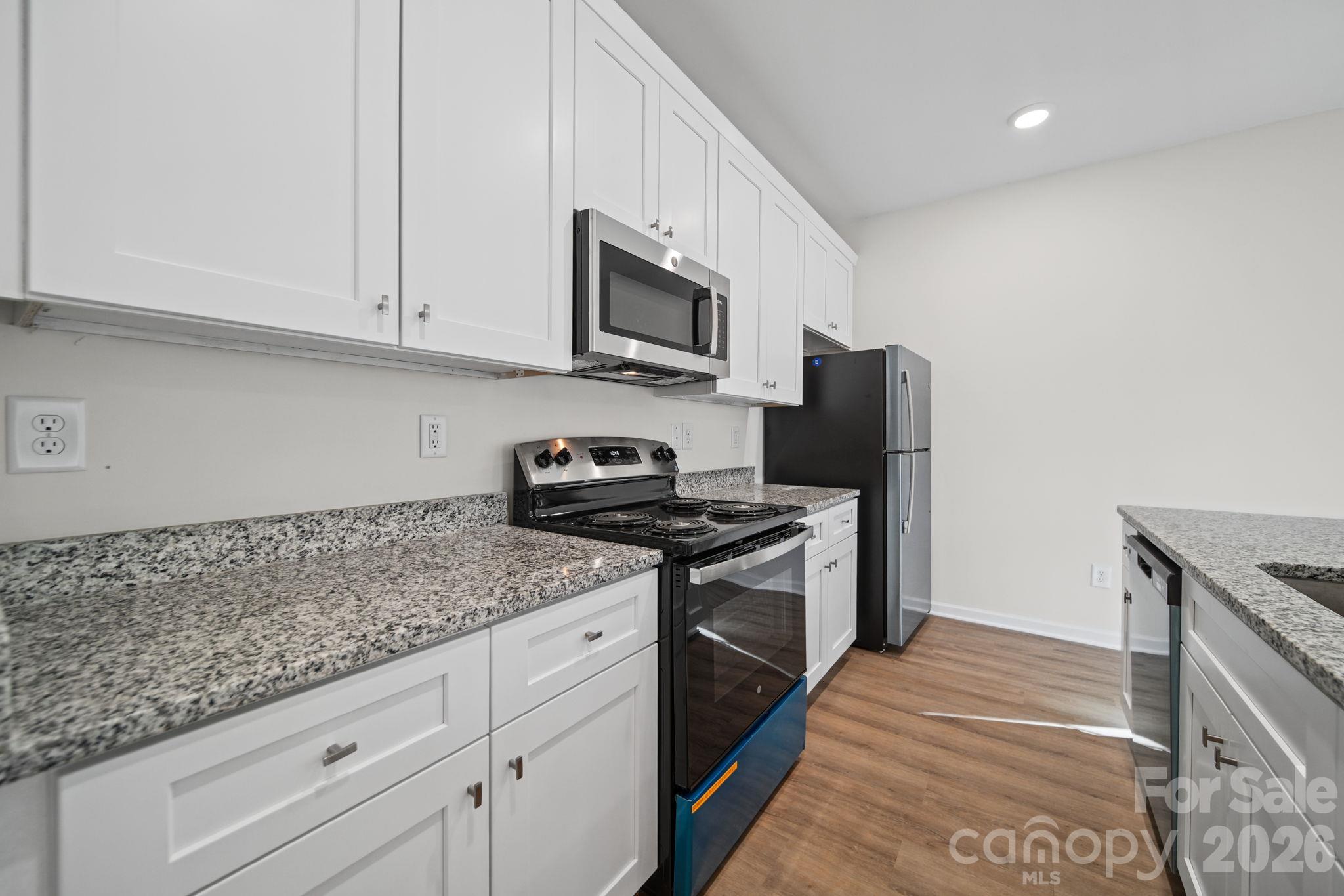 Kitchen - 3266-3270 Loop Road, Lincolnton