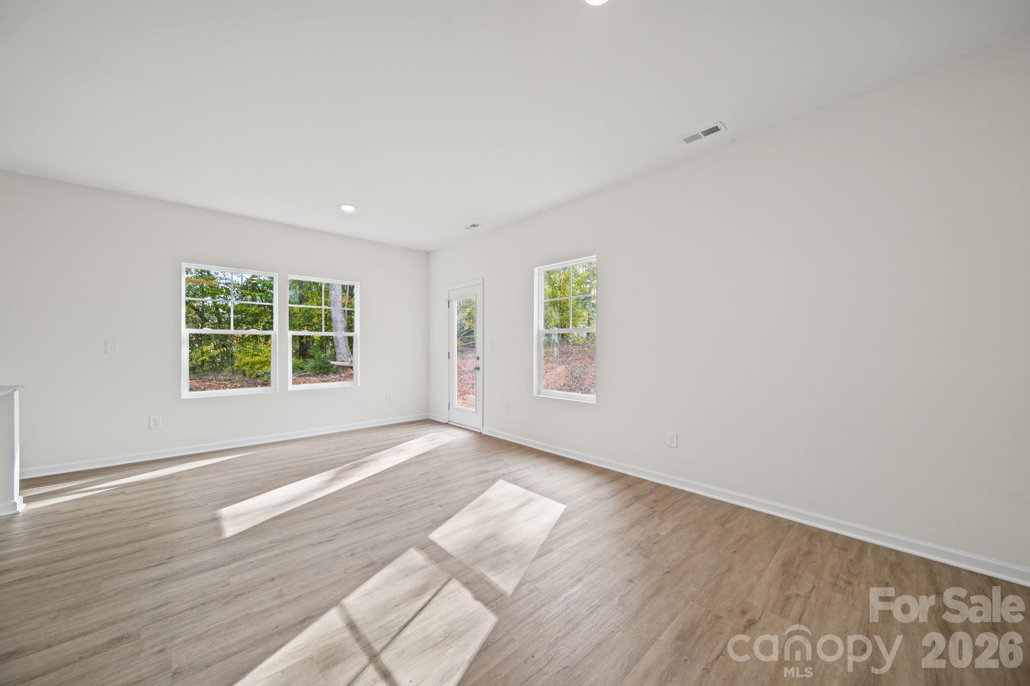 Dining Room - 3266-3270 Loop Road, Lincolnton