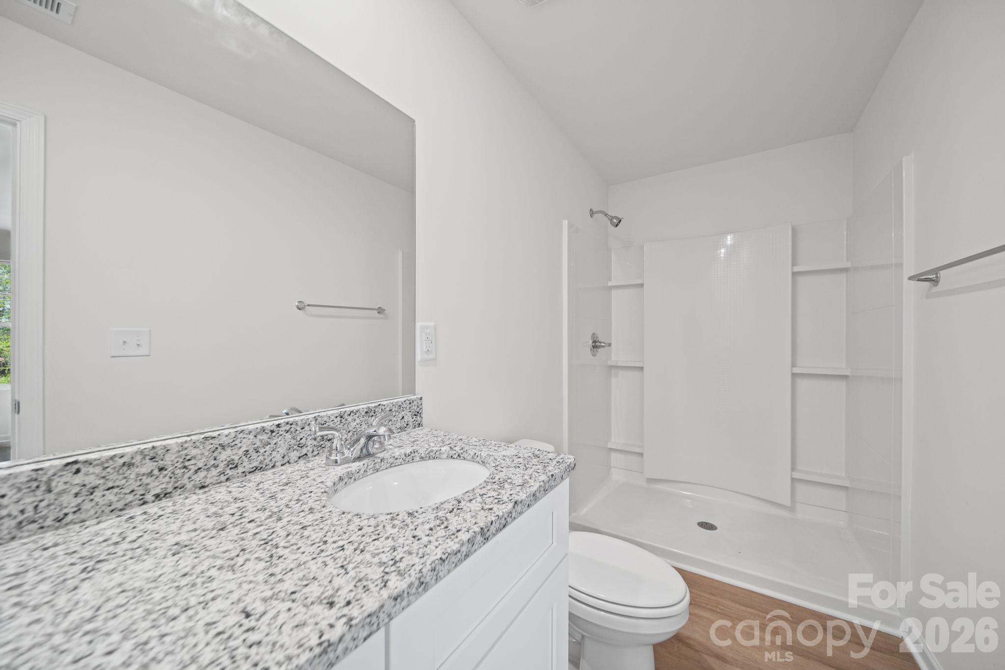 Primary Bathroom - 3266-3270 Loop Road, Lincolnton