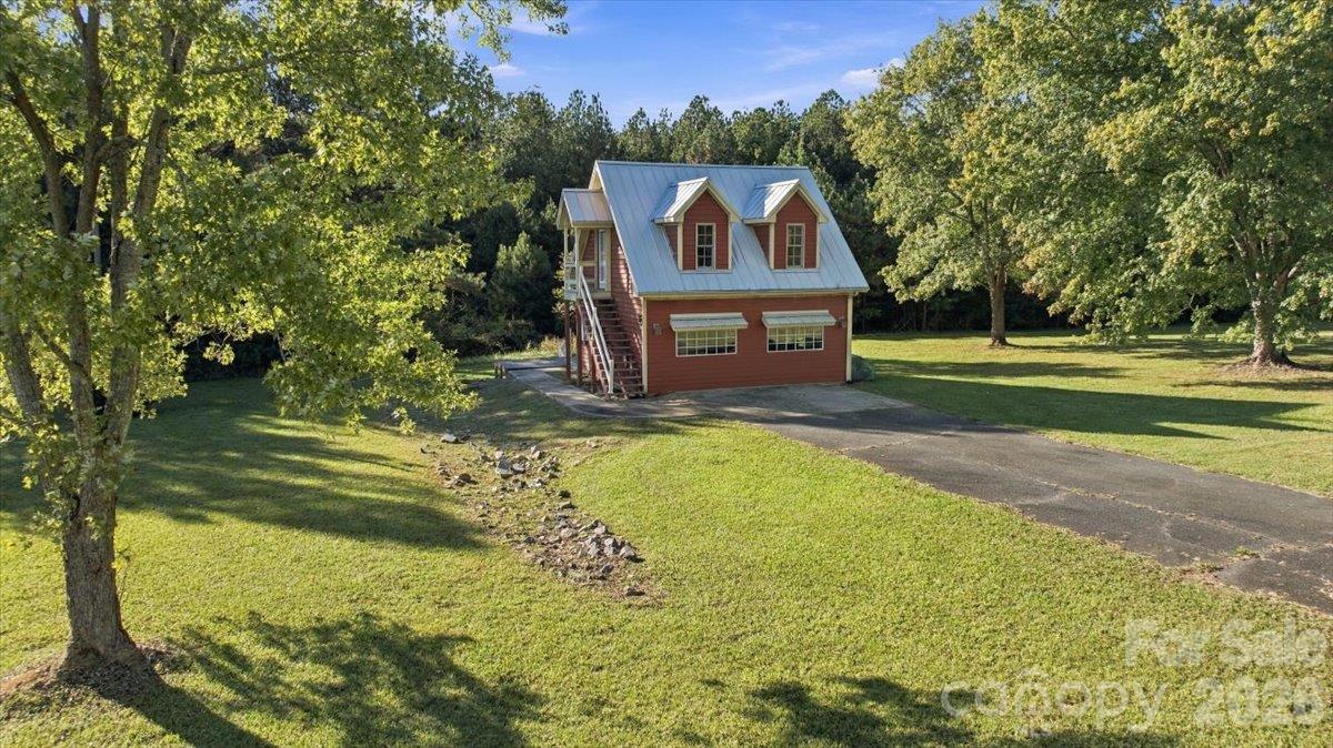 Single Family Residence at 2259 Okeewemee-Star Road, Troy, photo 6 of 48