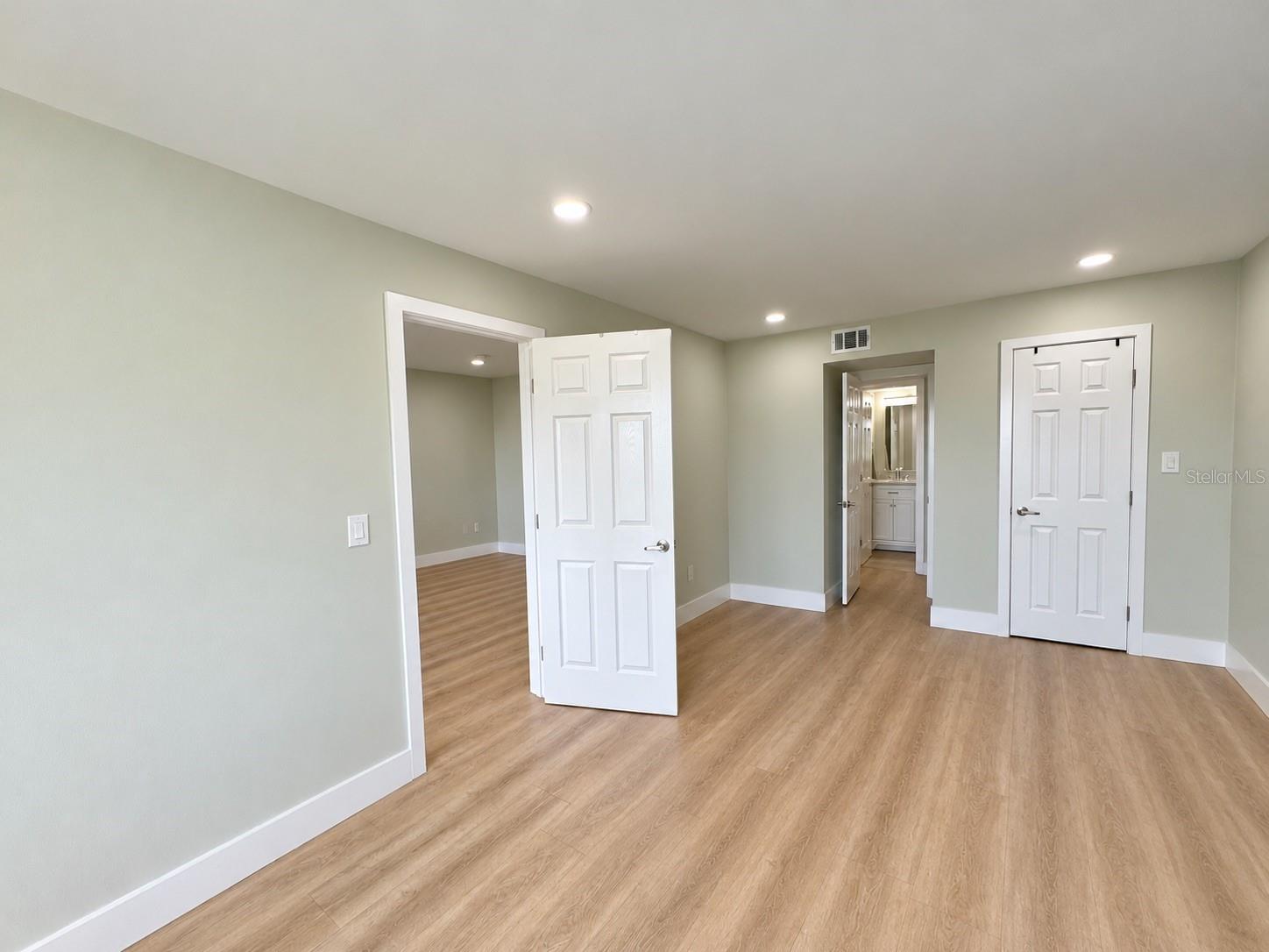 Condominium at 4113 LAKE BAYSHORE DR #C409, BRADENTON, photo 24 of 75