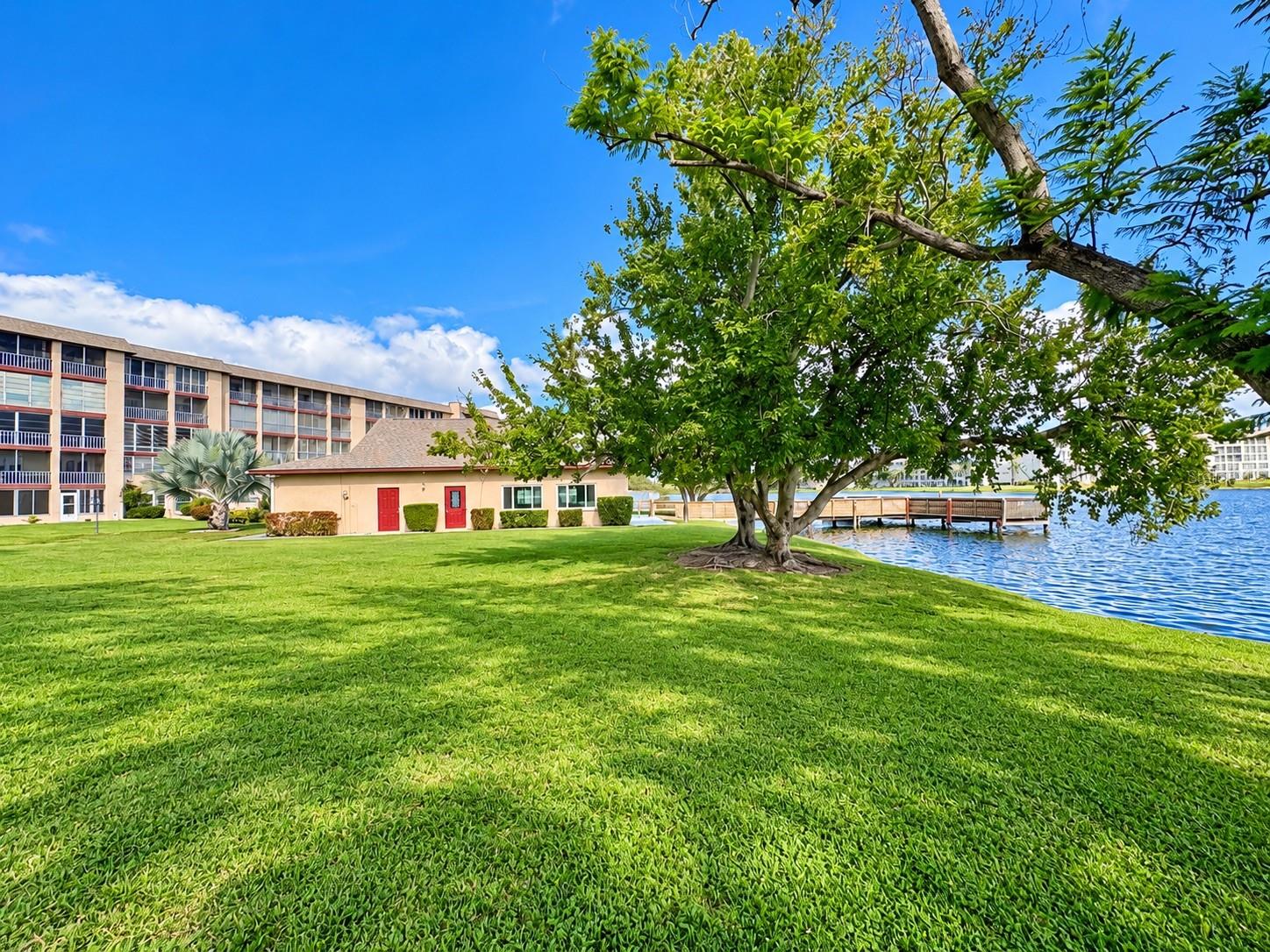 Condominium at 4113 LAKE BAYSHORE DR #C409, BRADENTON, photo 50 of 75