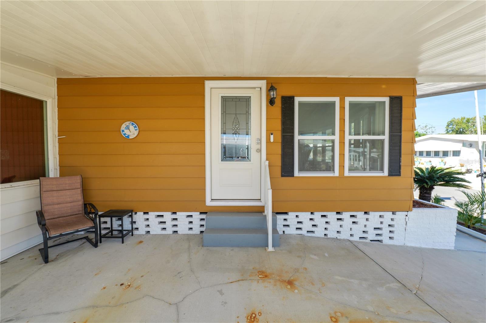 Manufactured Home at 918 PINE RIDGE DR, LAKELAND, photo 6 of 44