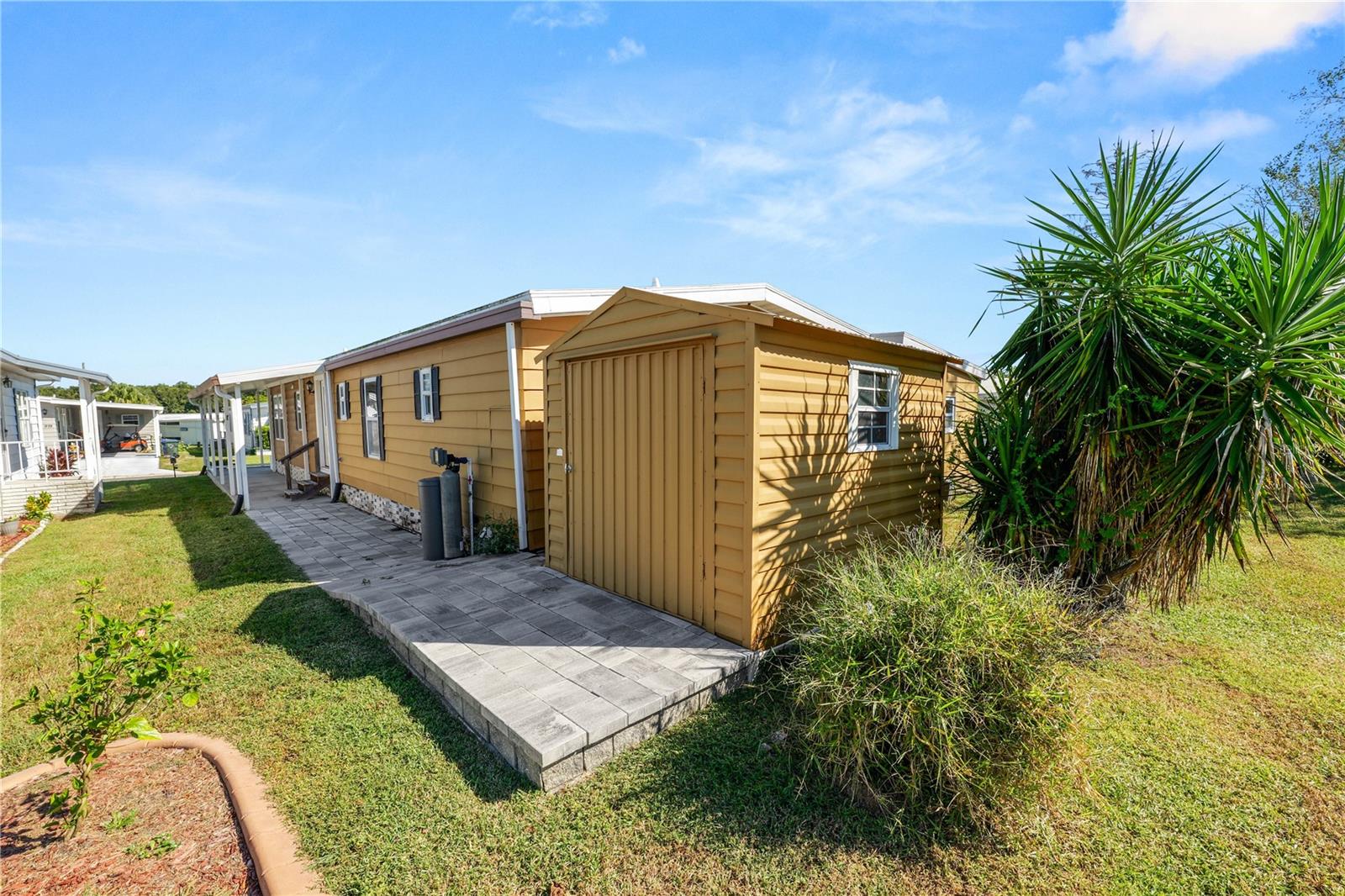 Manufactured Home at 918 PINE RIDGE DR, LAKELAND, photo 39 of 44