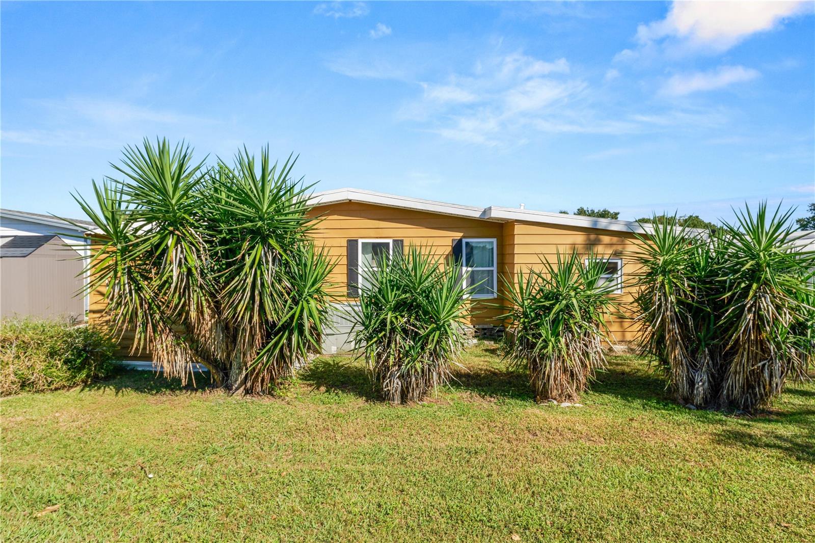 Manufactured Home at 918 PINE RIDGE DR, LAKELAND, photo 40 of 44