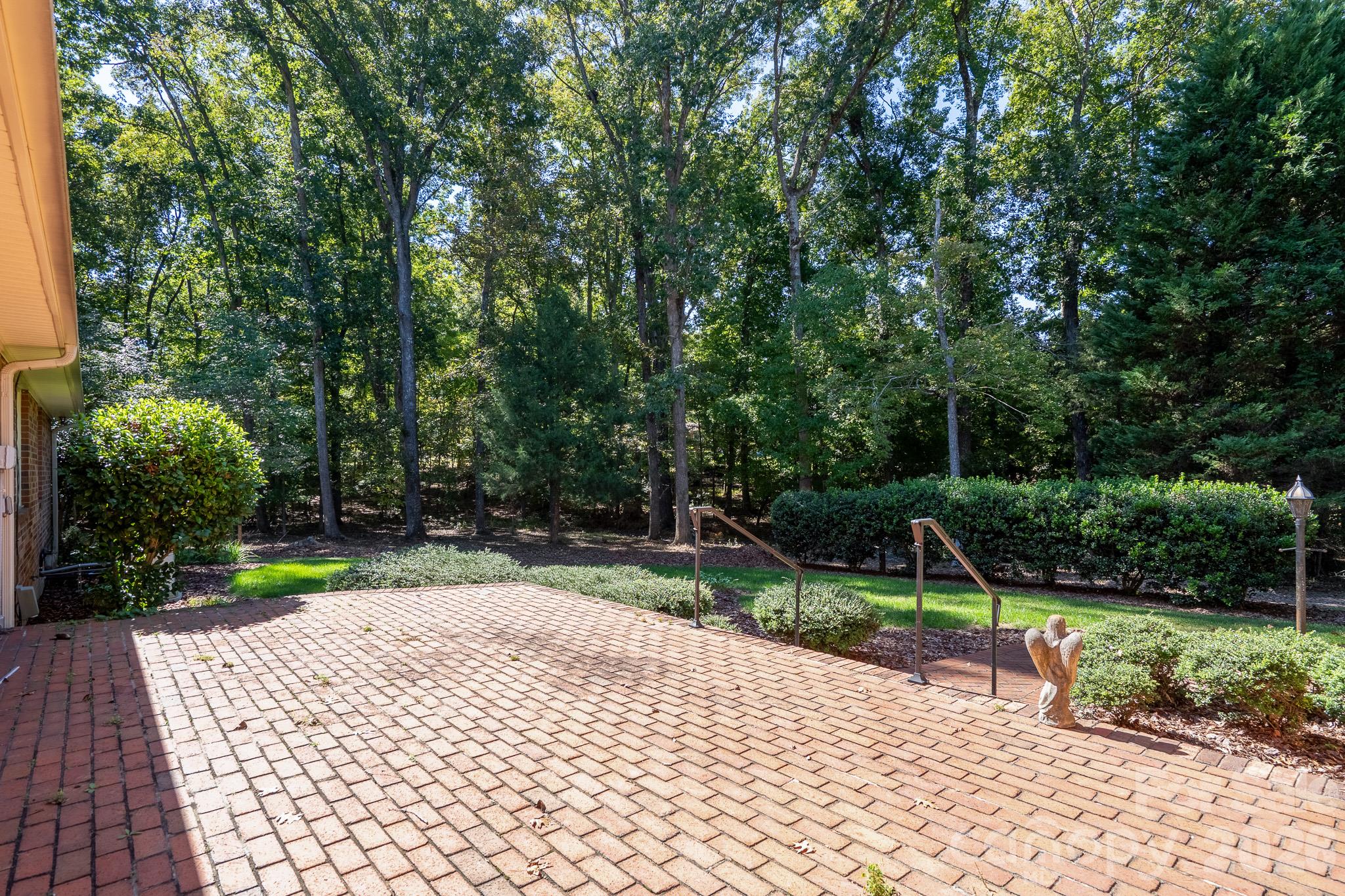 Single Family Residence at 1515 Holbrook Court, Albemarle, photo 5 of 41