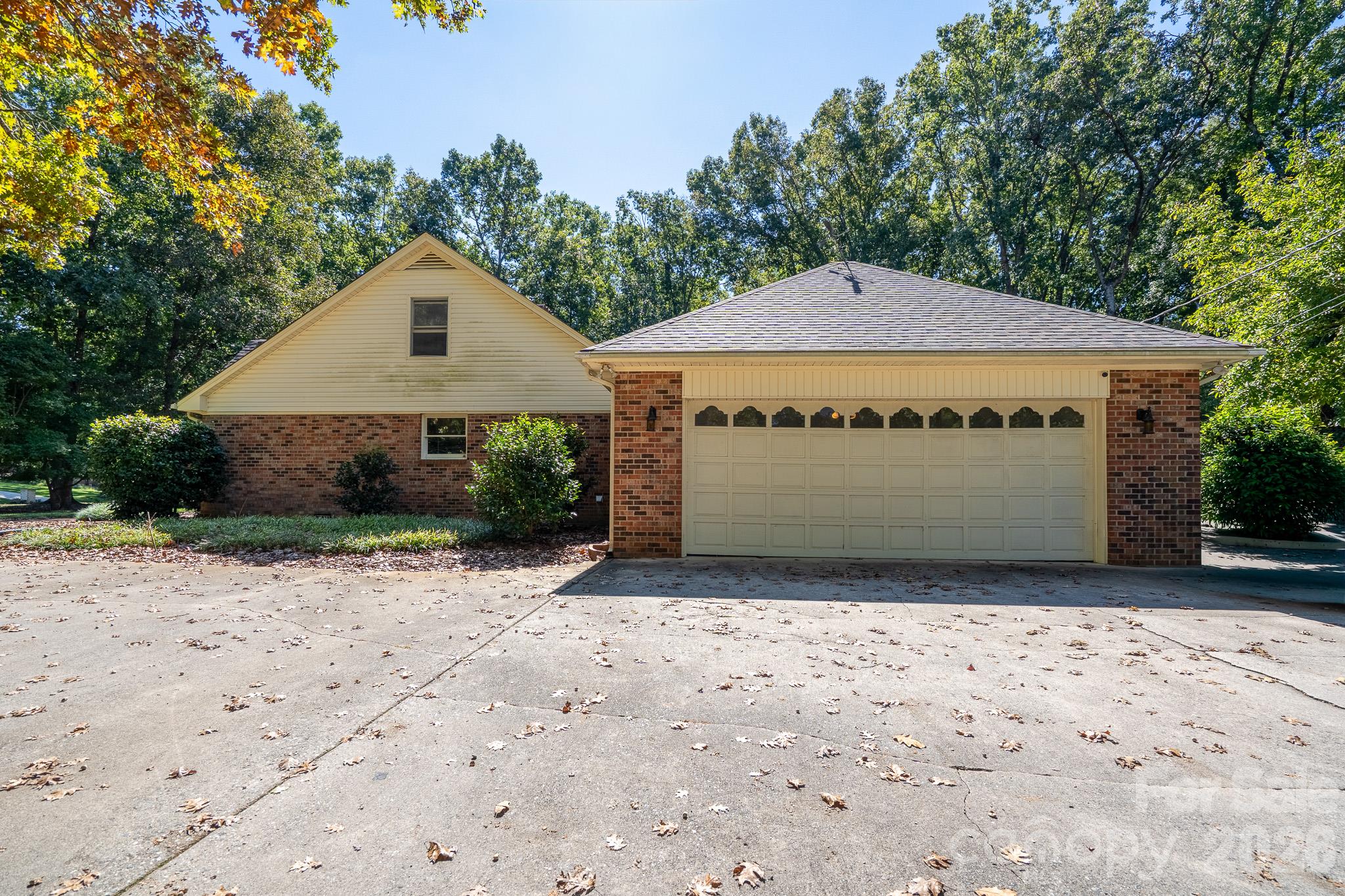 Single Family Residence at 1515 Holbrook Court, Albemarle, photo 8 of 41