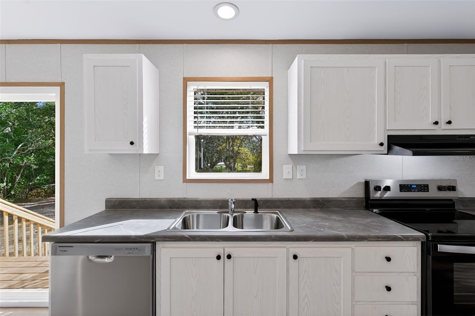Kitchen - 9638 FARGO DR, HUDSON