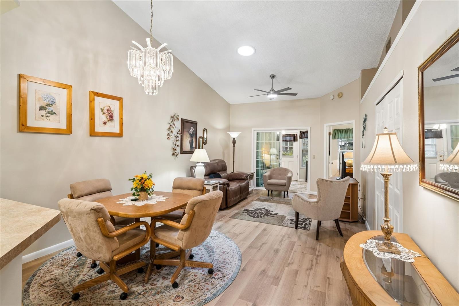 Dining room to living room - 5546 ROSEWALL, LEESBURG