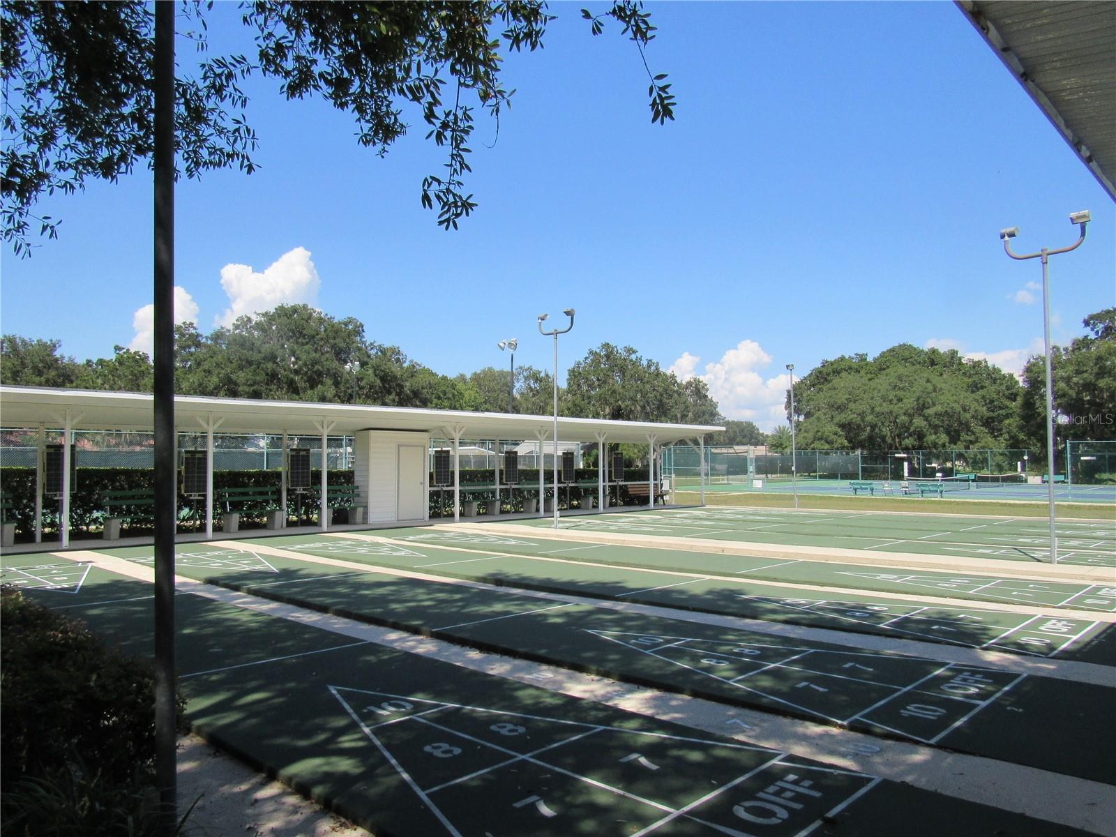 Courts - 5546 ROSEWALL, LEESBURG