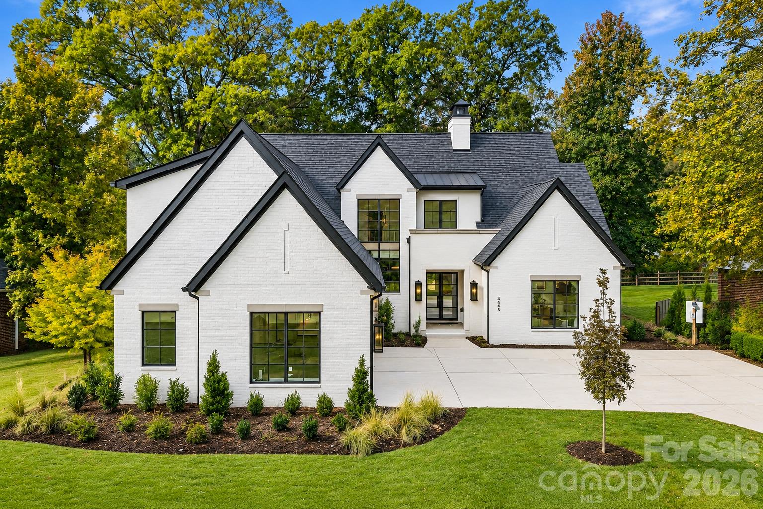 Single Family Residence at 4448 Halstead Drive, Charlotte, photo 2 of 39