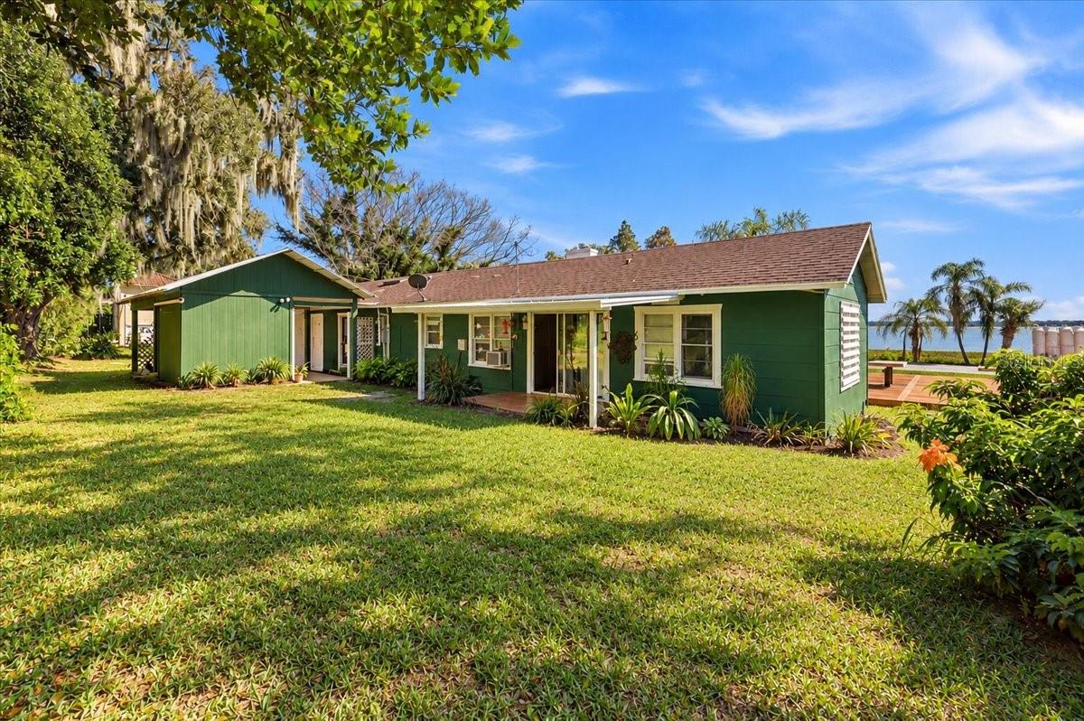 Guesthouse - 1501 N LAKE HOWARD DR, WINTER HAVEN