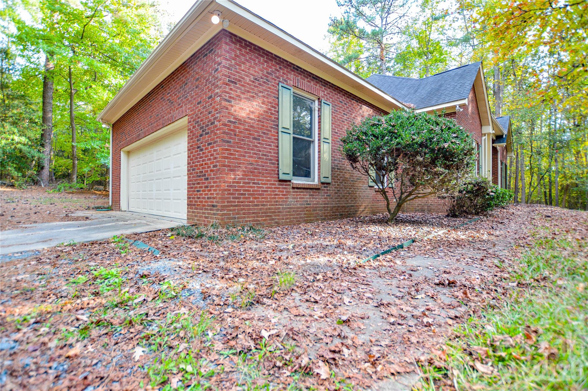 Single Family Residence at 6211 Rehobeth Road, Waxhaw, photo 4 of 40