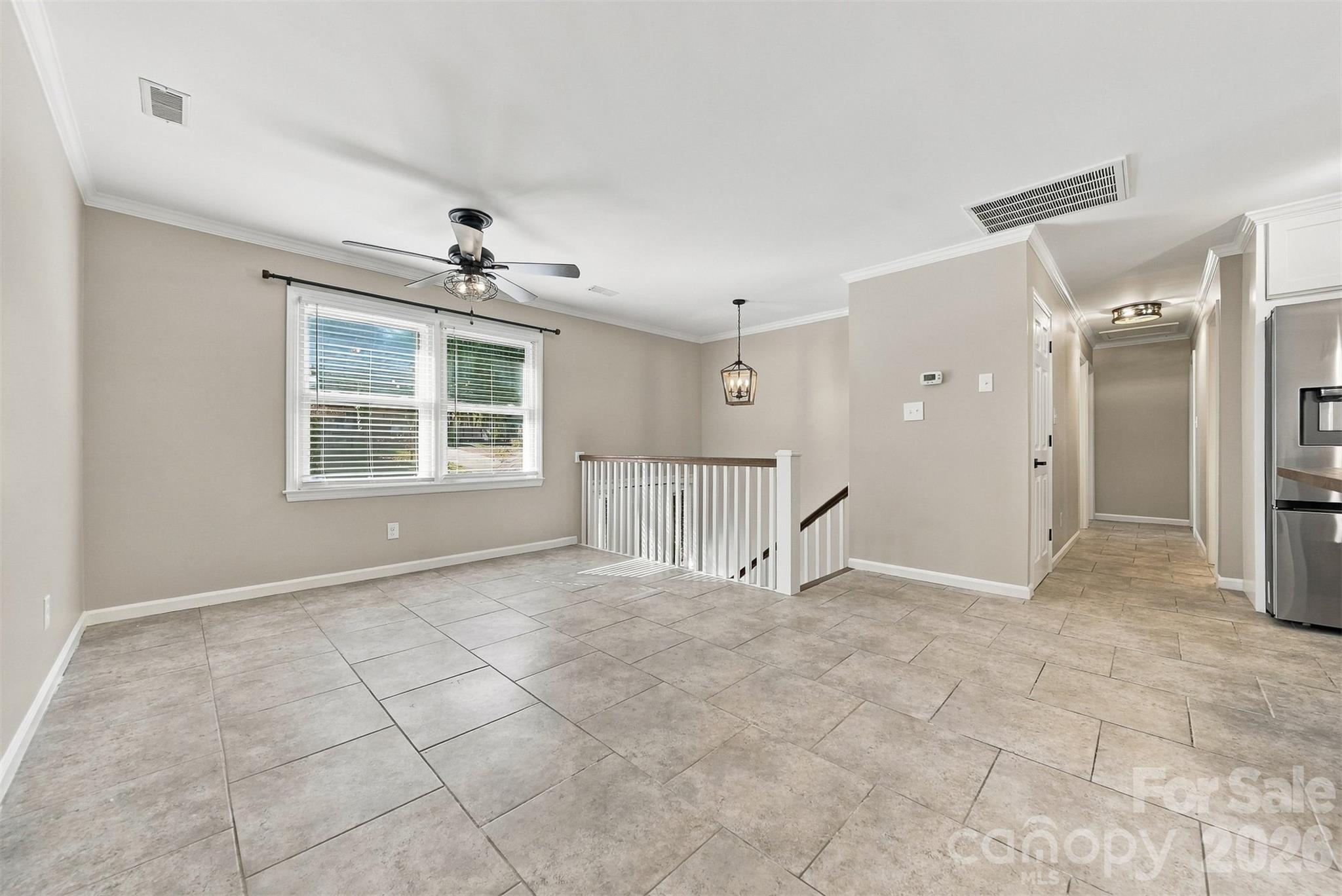 Single Family Residence at 93 Mountain Oak Lane, Hickory, photo 6 of 40