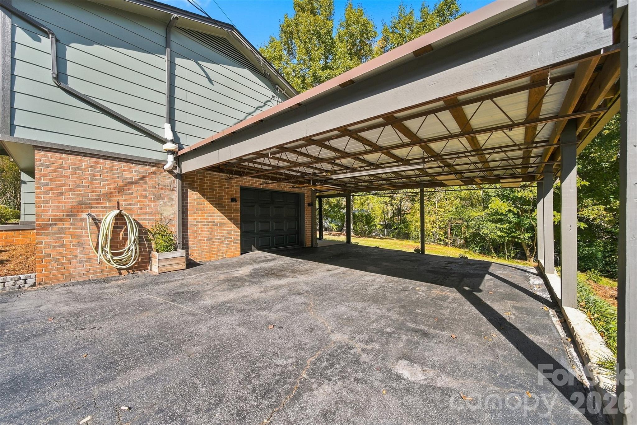 Wide carport for extra covered parking - 93 Mountain Oak Lane, Hickory