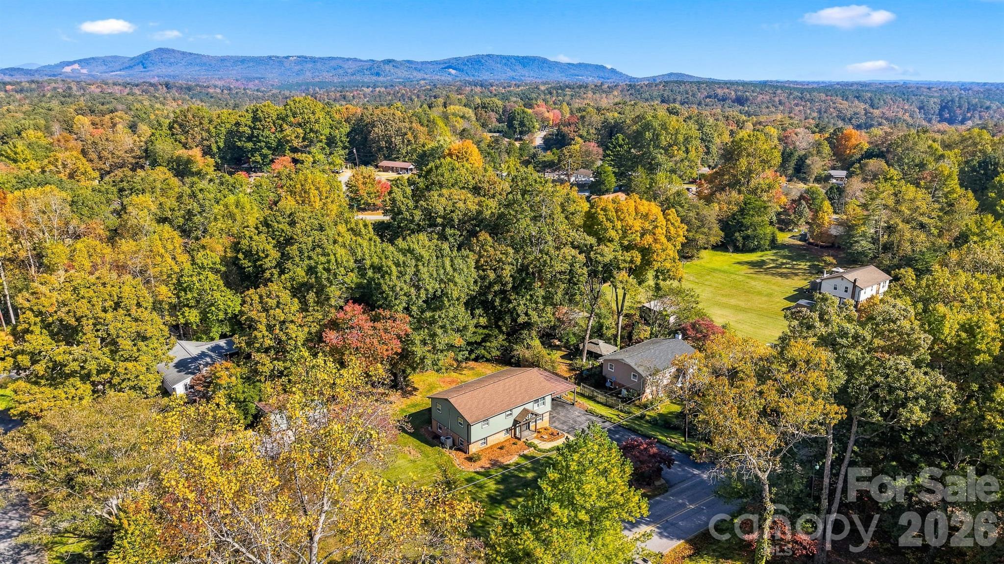 Single Family Residence at 93 Mountain Oak Lane, Hickory, photo 40 of 40