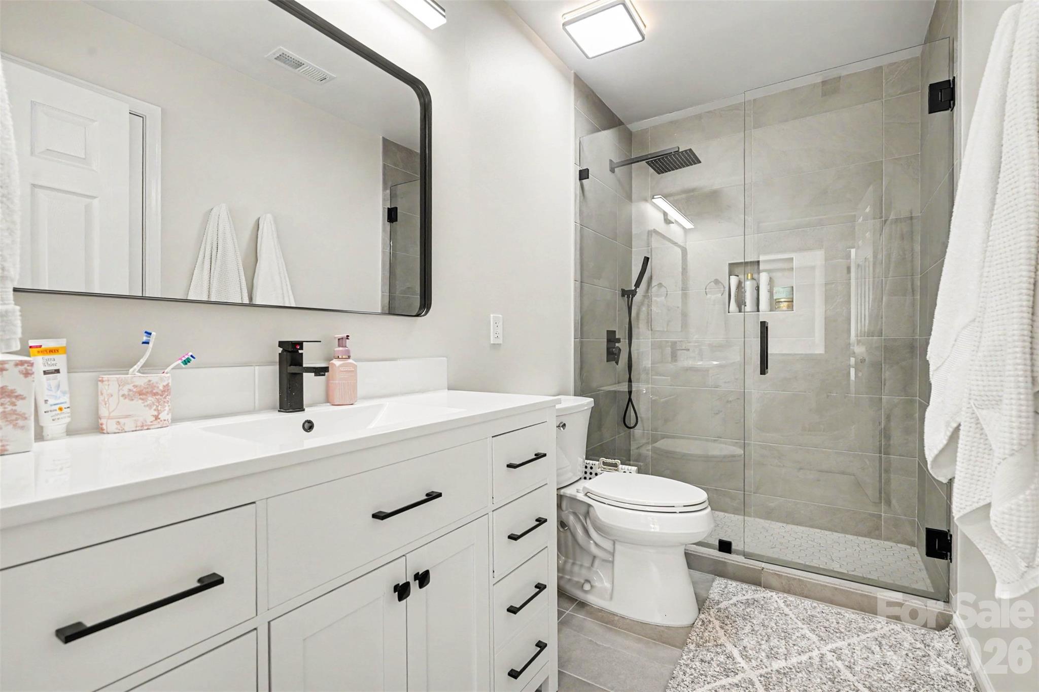 Single Family Residence at 9144 Linden Tree Lane, Charlotte, photo 13 of 22