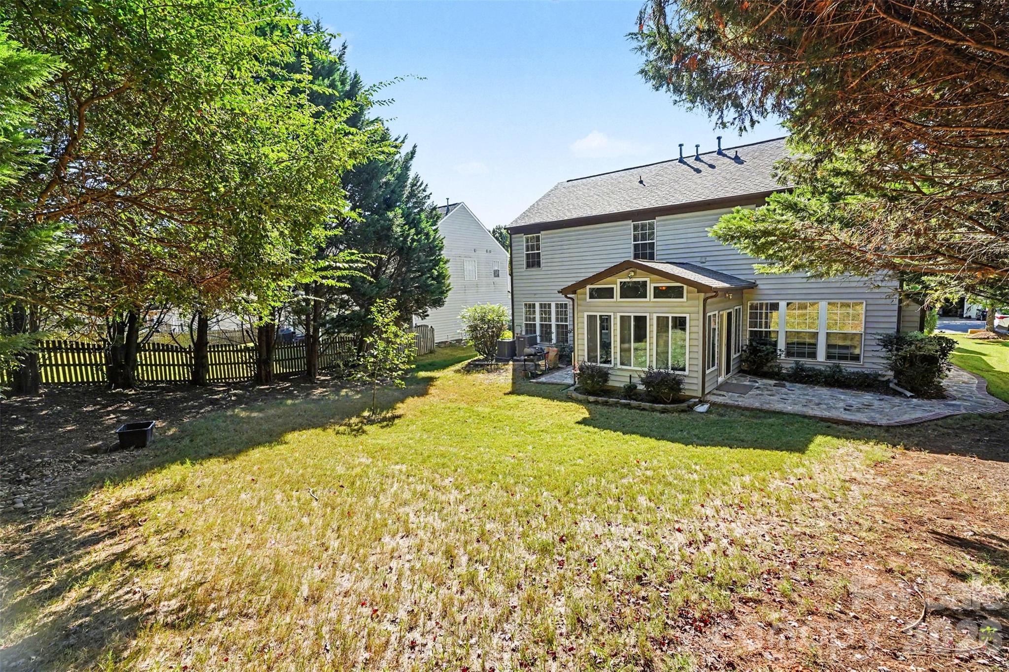 Single Family Residence at 9144 Linden Tree Lane, Charlotte, photo 15 of 22