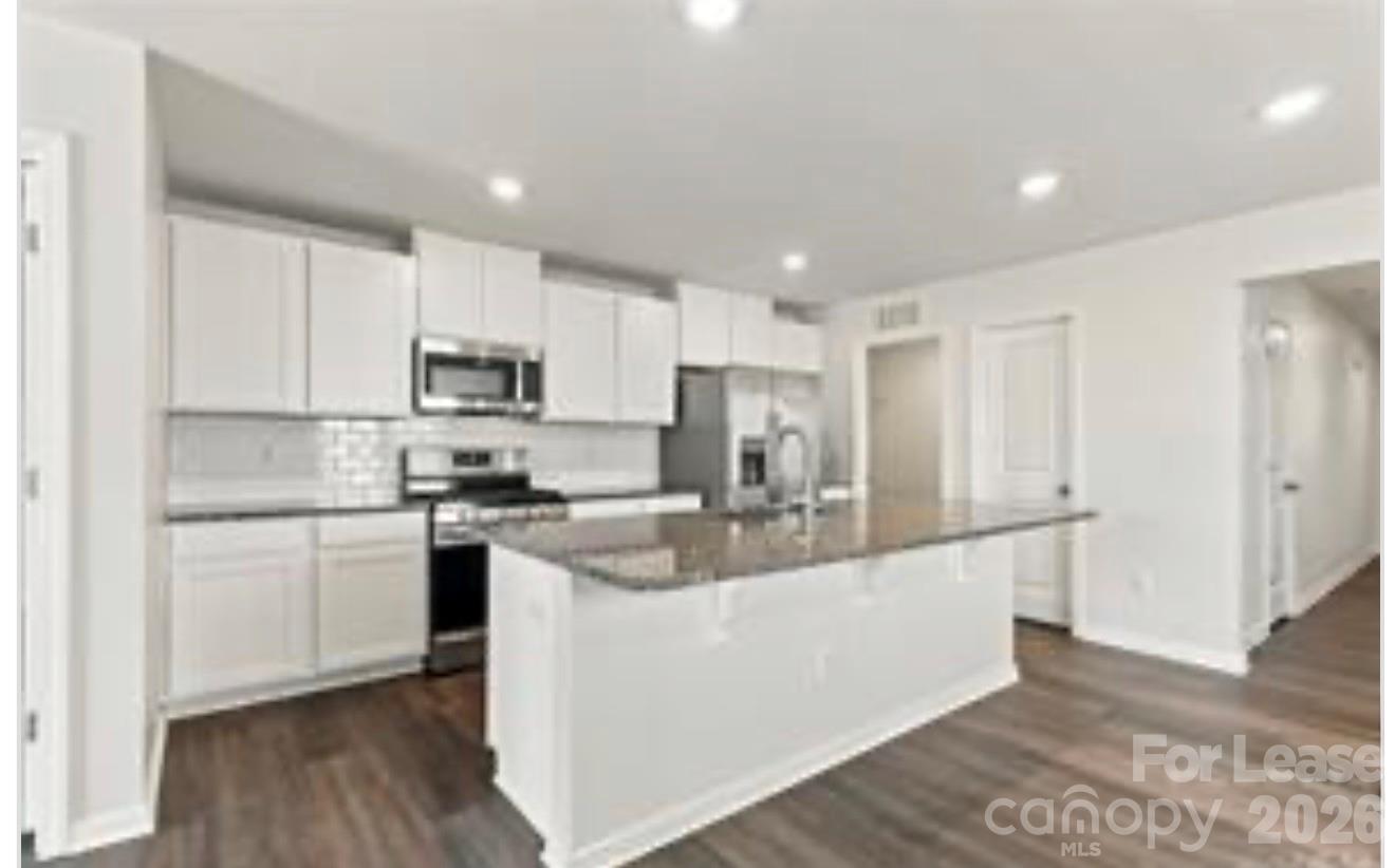 Single Family Residence at 1553 Forkhorn Drive, Monroe, photo 4 of 28